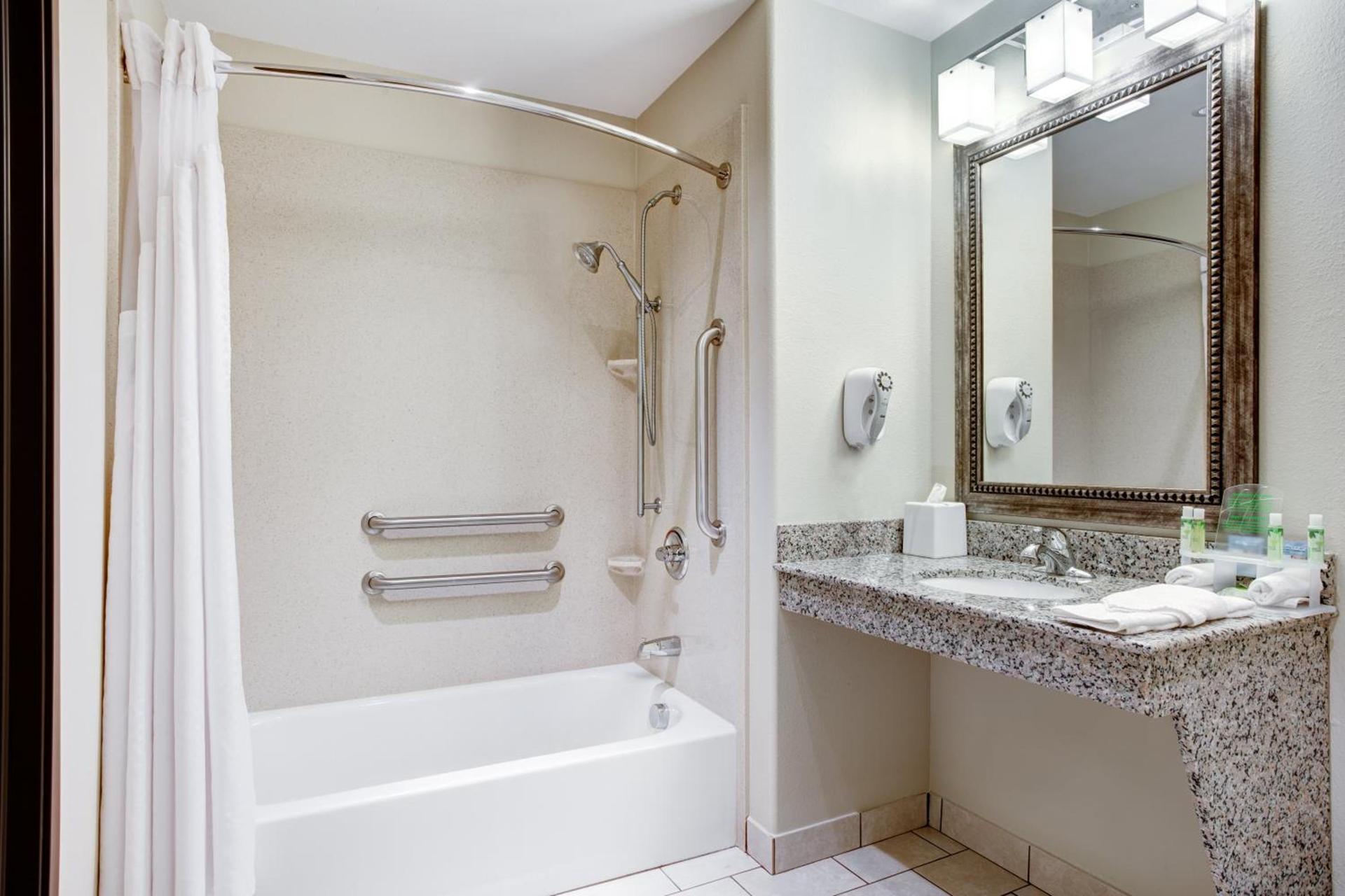 Holiday Inn Express & Suites Raceland - Highway 90 by IHG photo 21