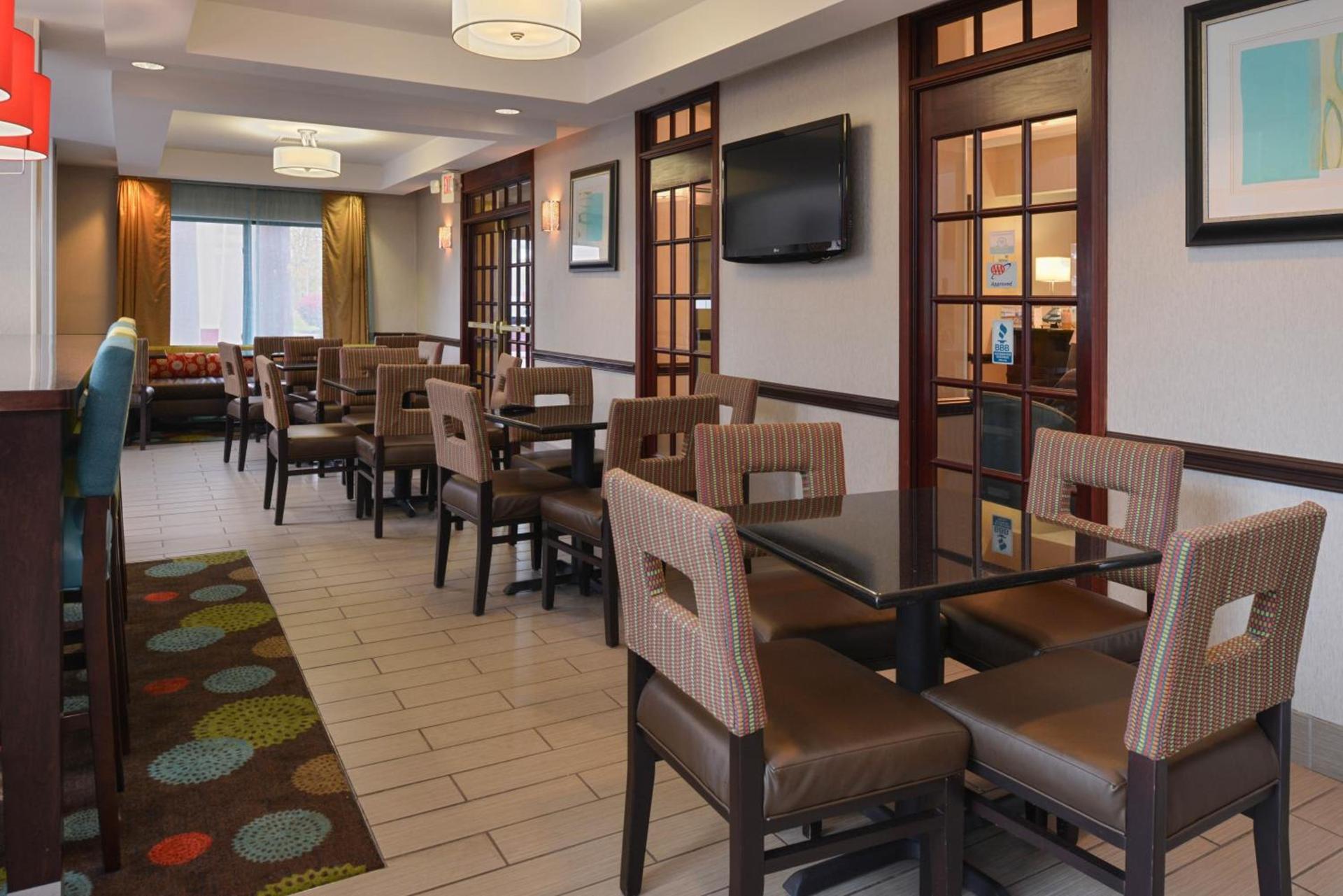 Holiday Inn Express Hotel & Suites Youngstown - North Lima/Boardman by IHG photo 9