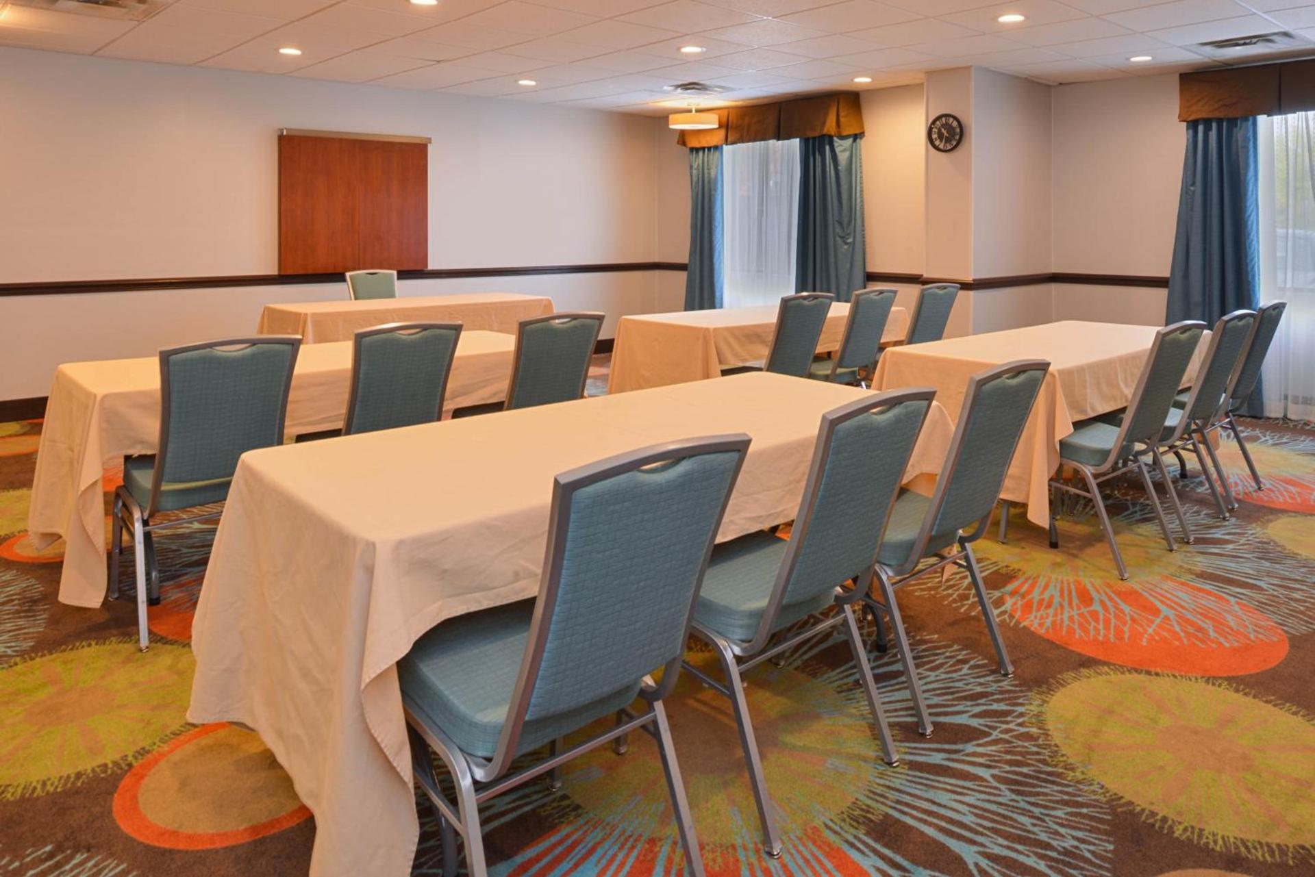 Holiday Inn Express Hotel & Suites Youngstown - North Lima/Boardman by IHG photo 11