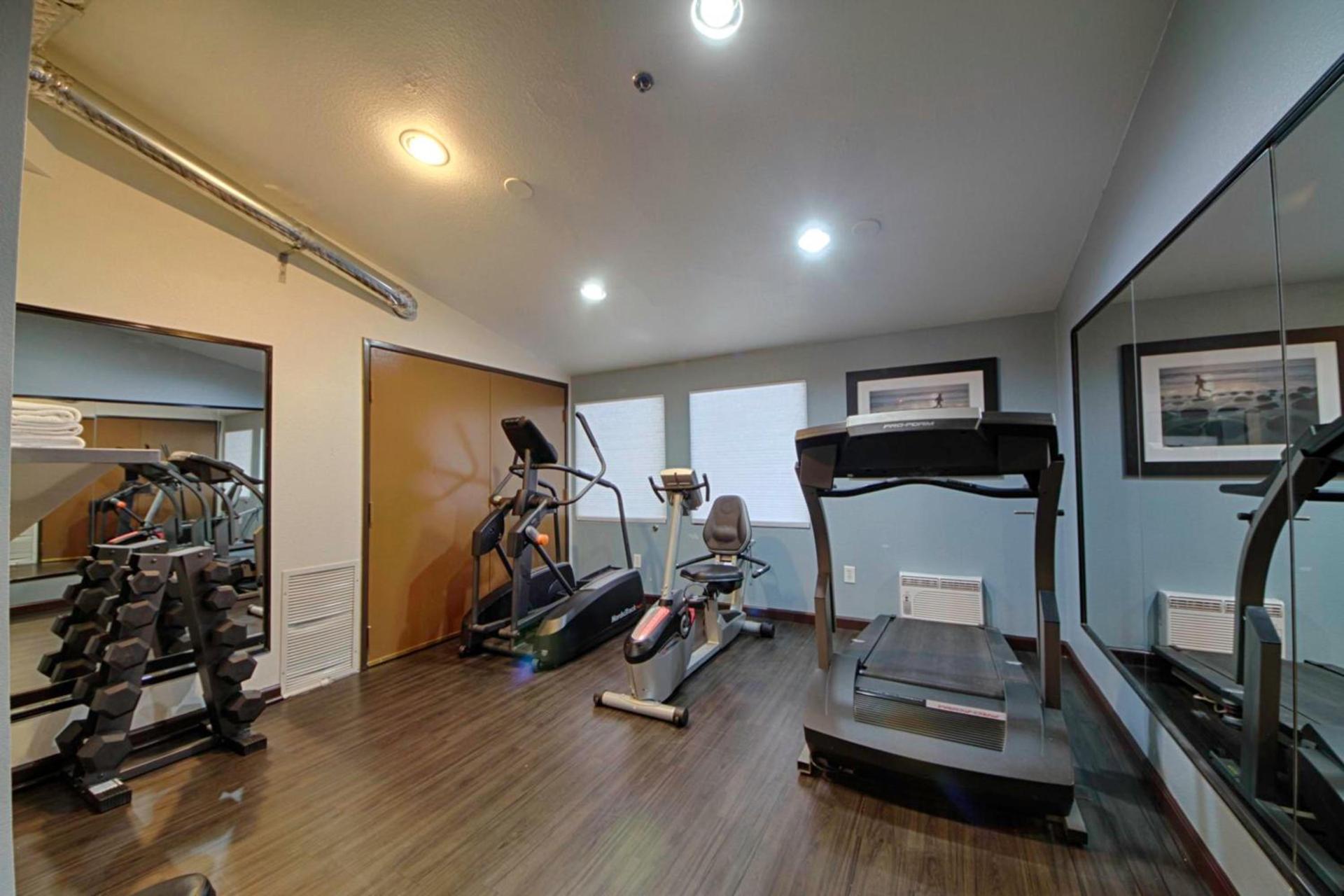 Holiday Inn Express Hotel & Suites Solana Beach-Del Mar by IHG photo 39