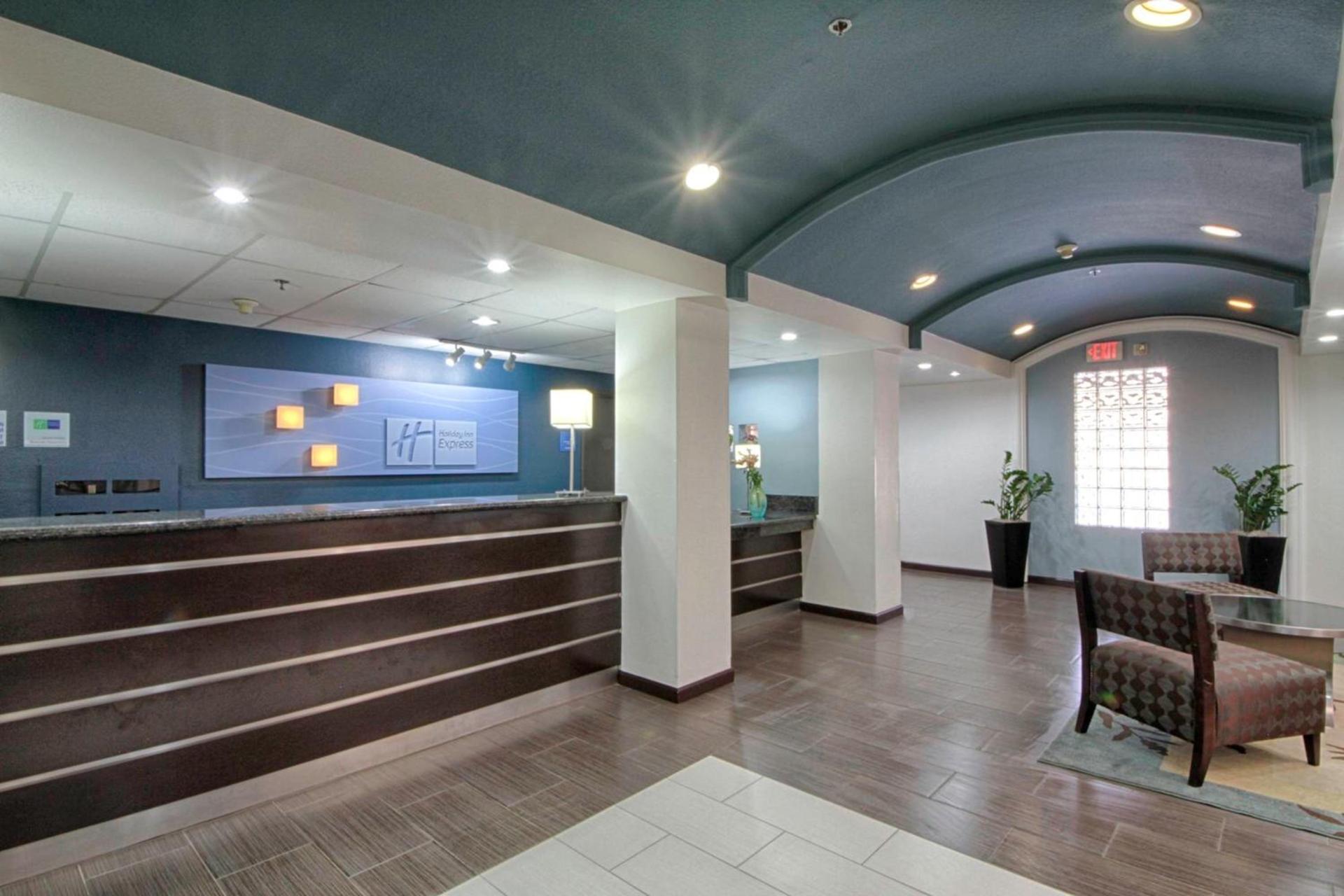 Holiday Inn Express Hotel & Suites Solana Beach-Del Mar by IHG photo 44