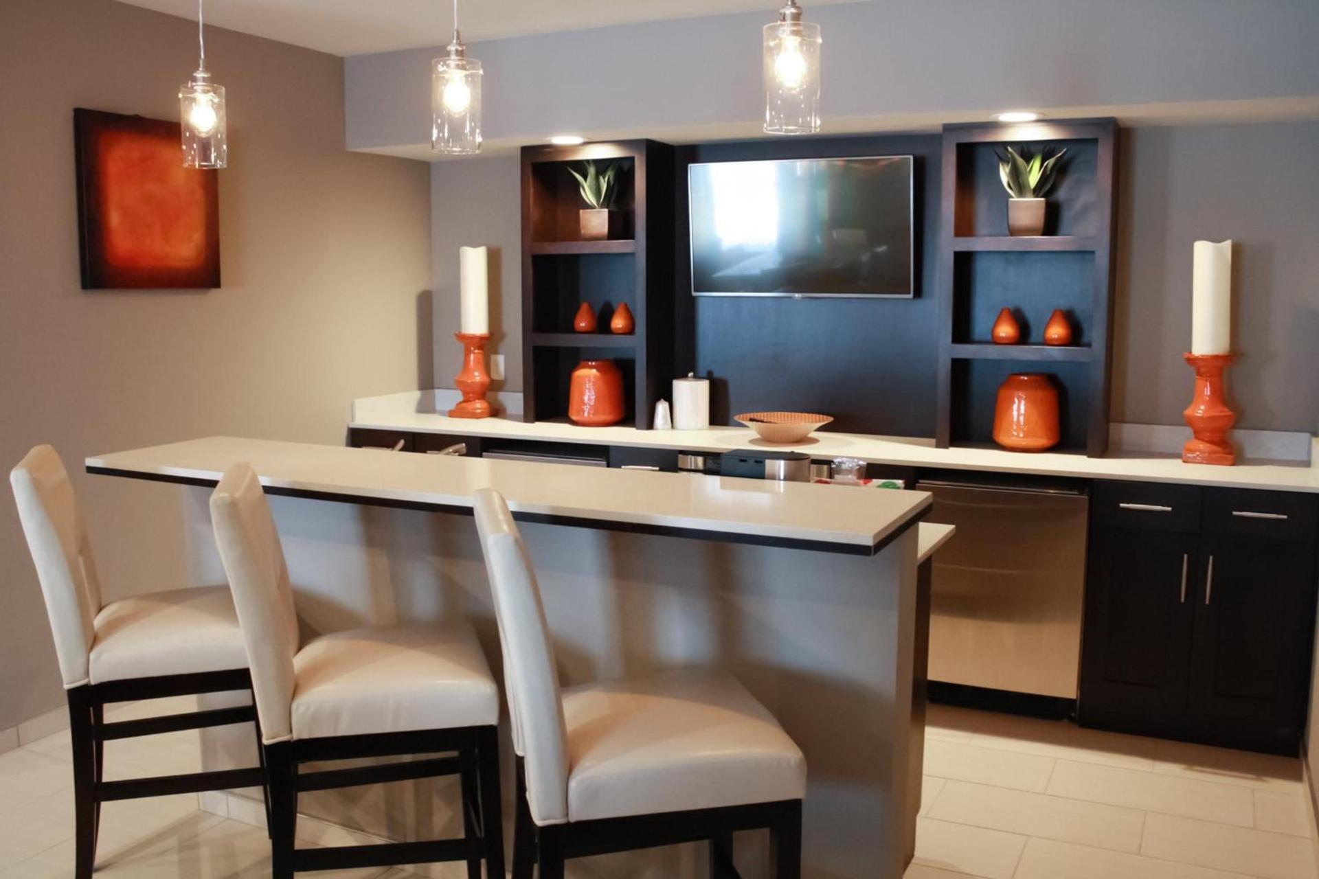 Holiday Inn Hotel & Suites Davenport by IHG photo 10