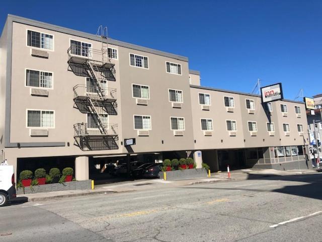 Inn on Broadway photo 9