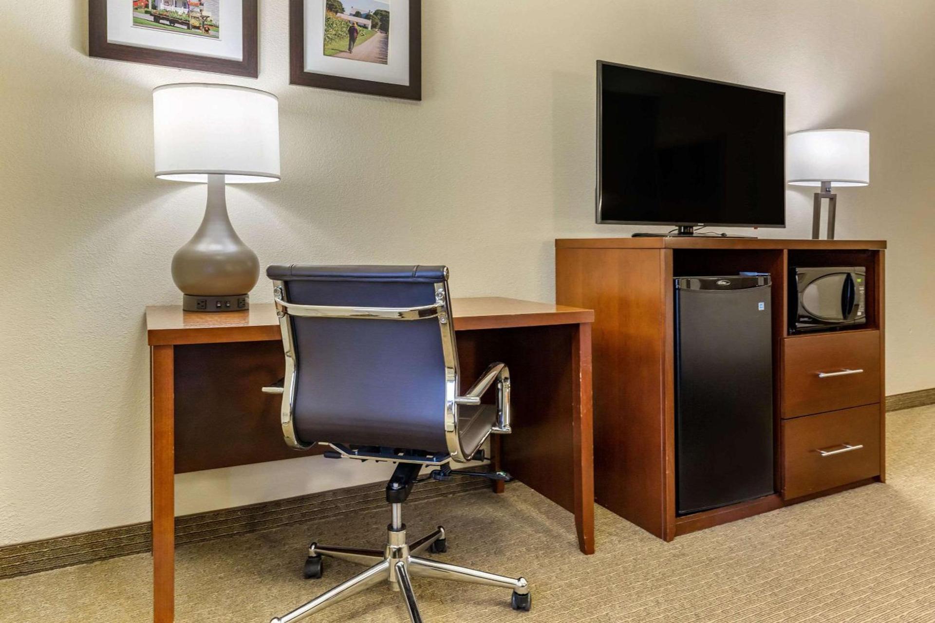 Comfort Inn Lancaster at Rockvale photo 6