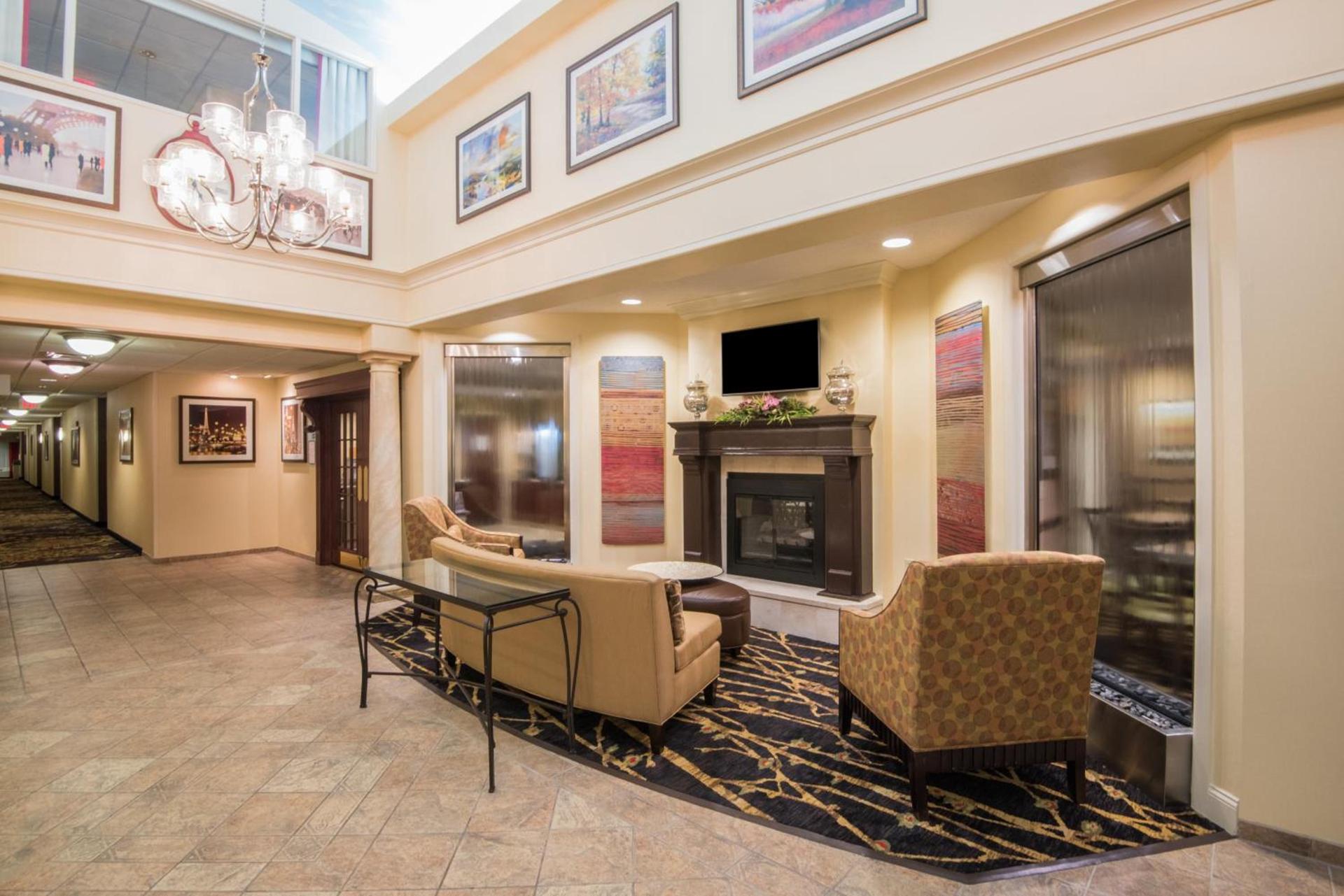 Holiday Inn Express & Suites - Sharon-Hermitage by IHG photo 7