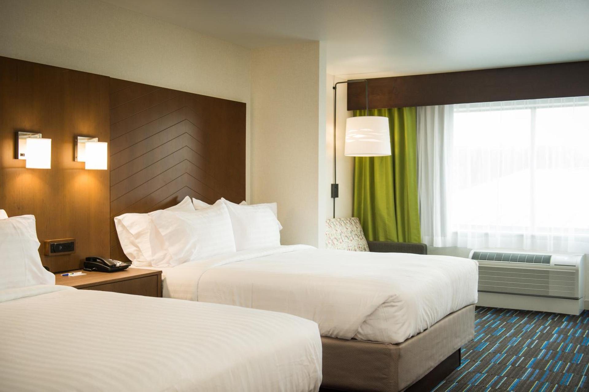 Holiday Inn Express & Suites Rock Falls by IHG photo 24