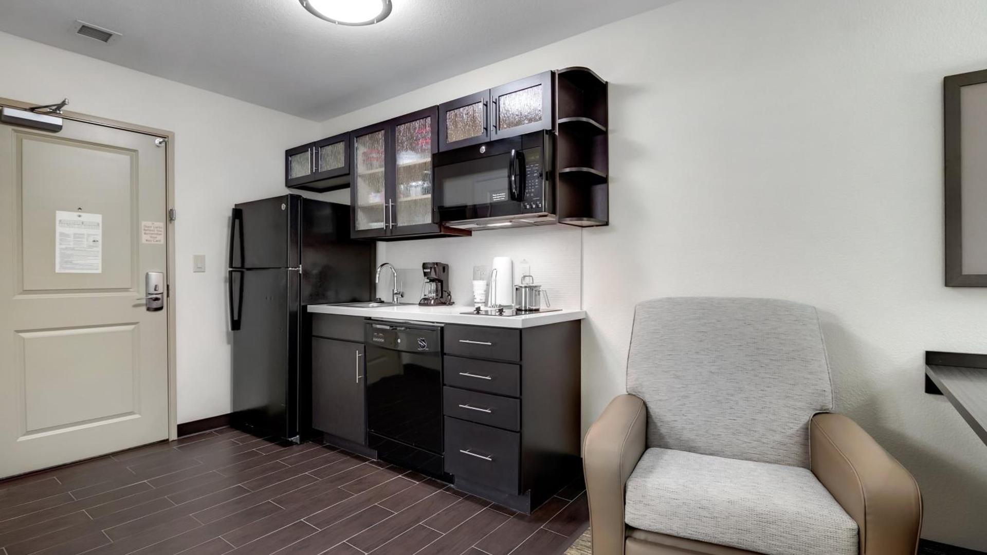Candlewood Suites Waco by IHG photo 72