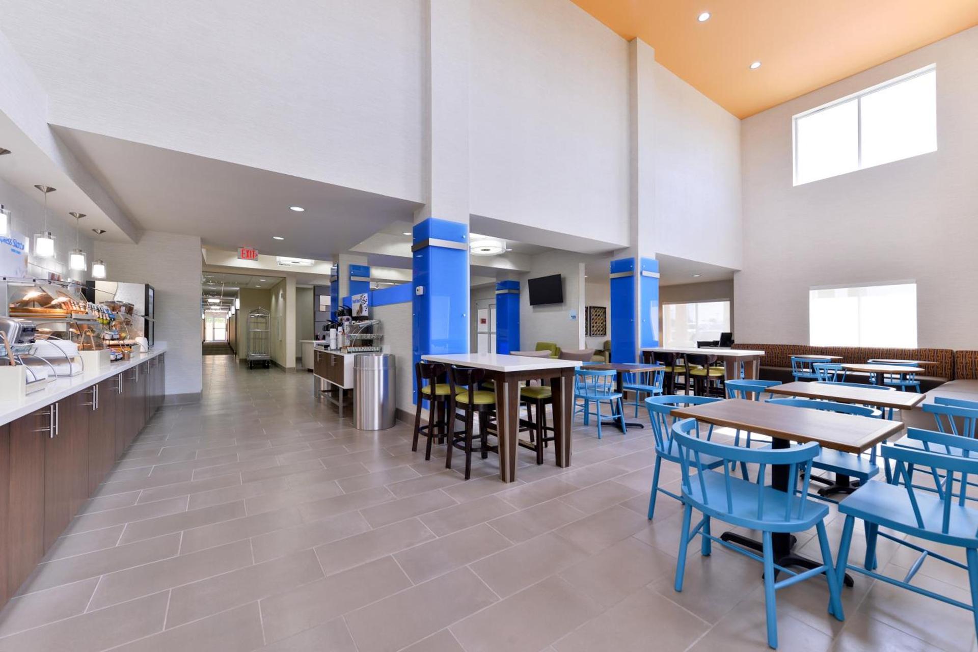 Holiday Inn Express Tomball by IHG photo 25