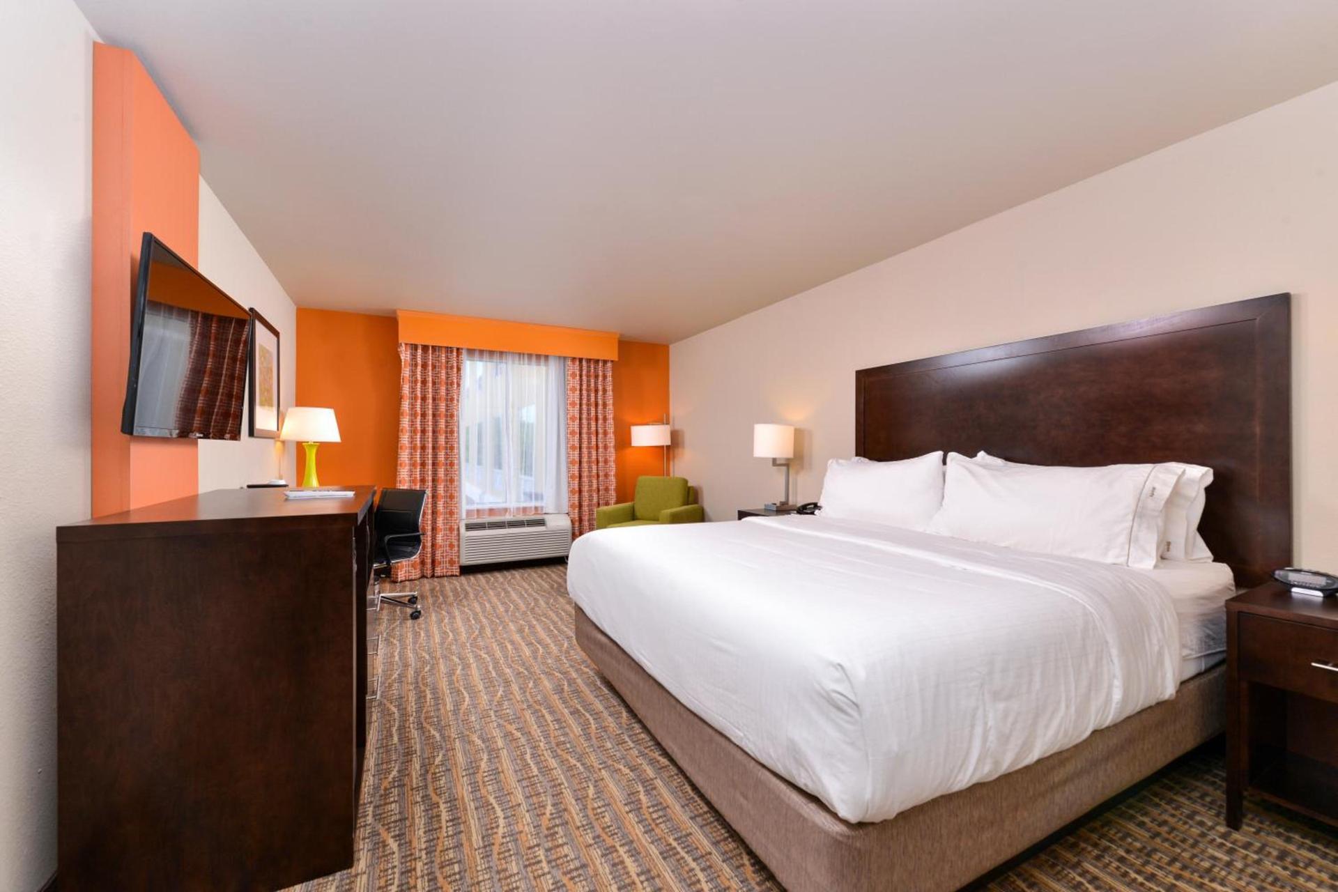 Holiday Inn Express Tomball by IHG photo 26