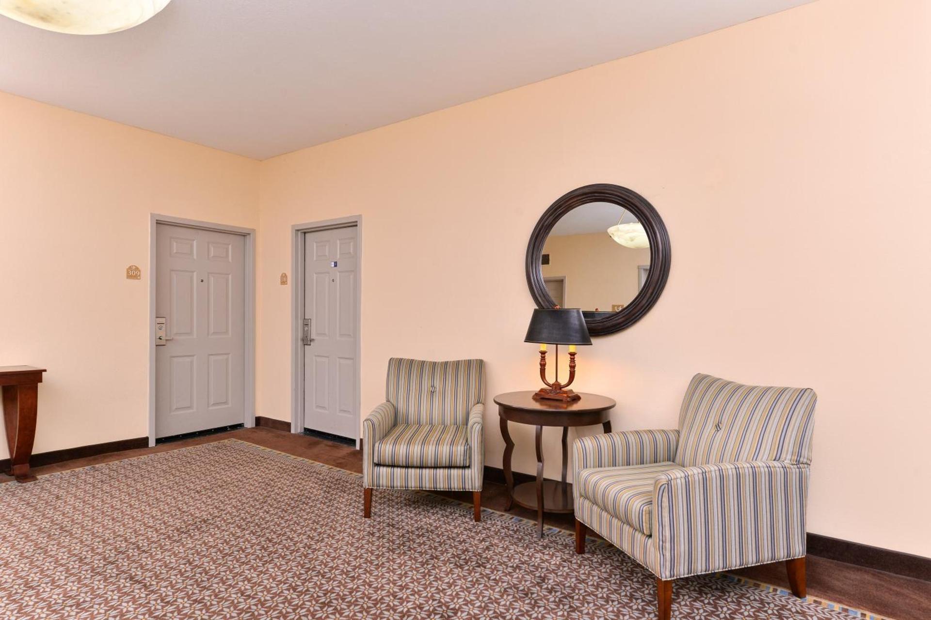 Candlewood Suites San Diego by IHG photo 6