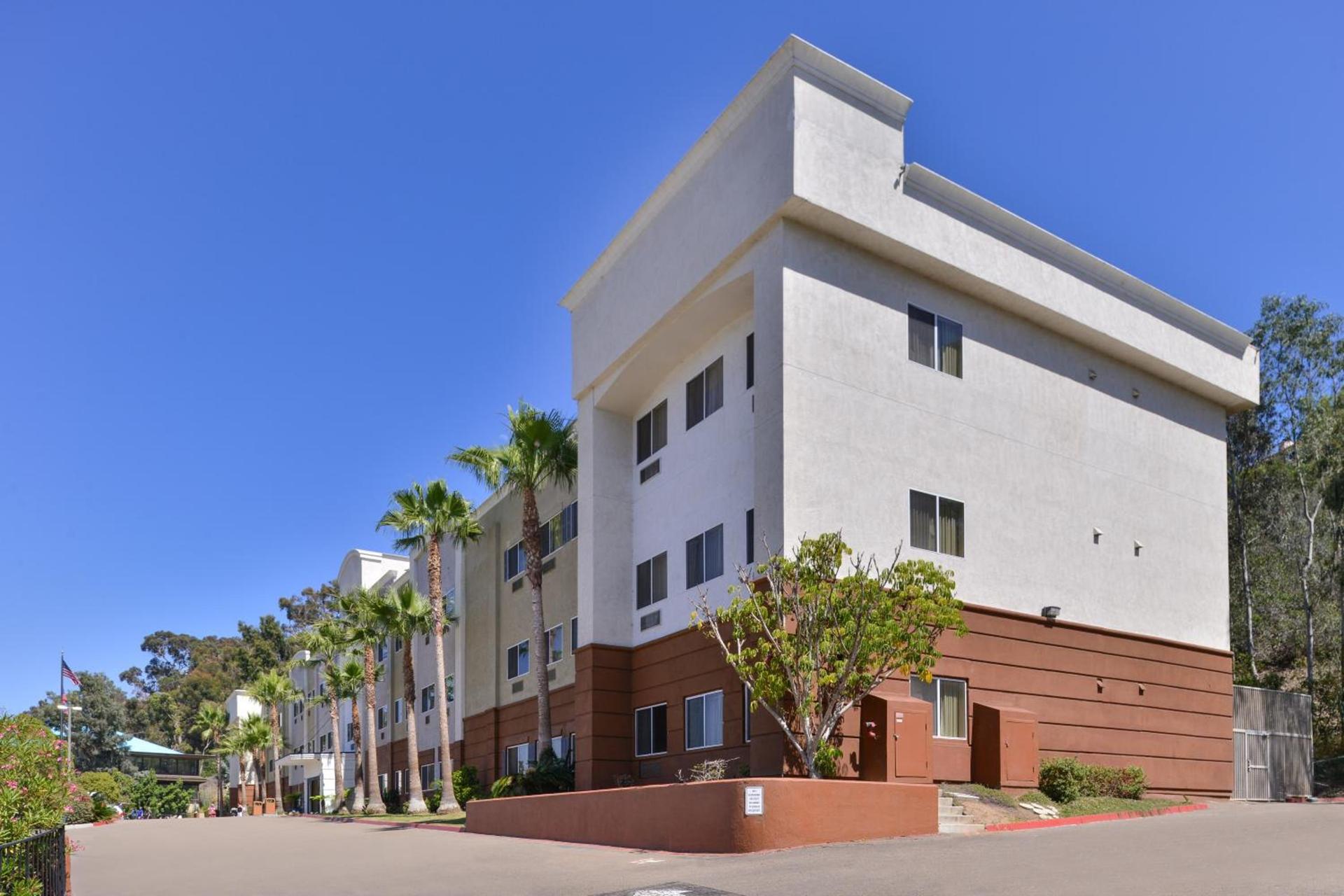 Candlewood Suites San Diego by IHG photo 1