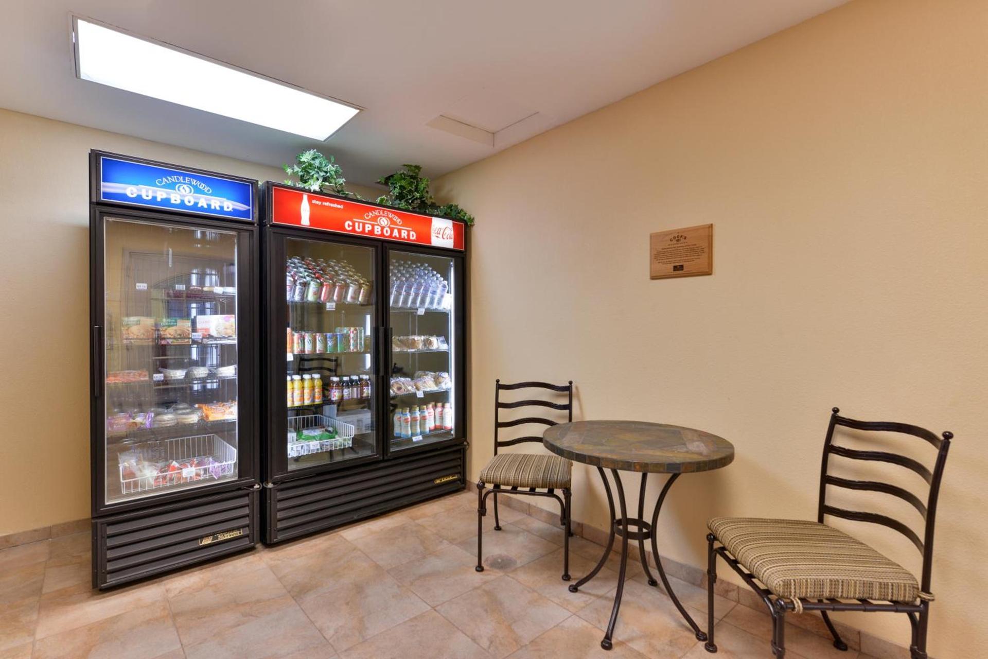 Candlewood Suites San Diego by IHG photo 22