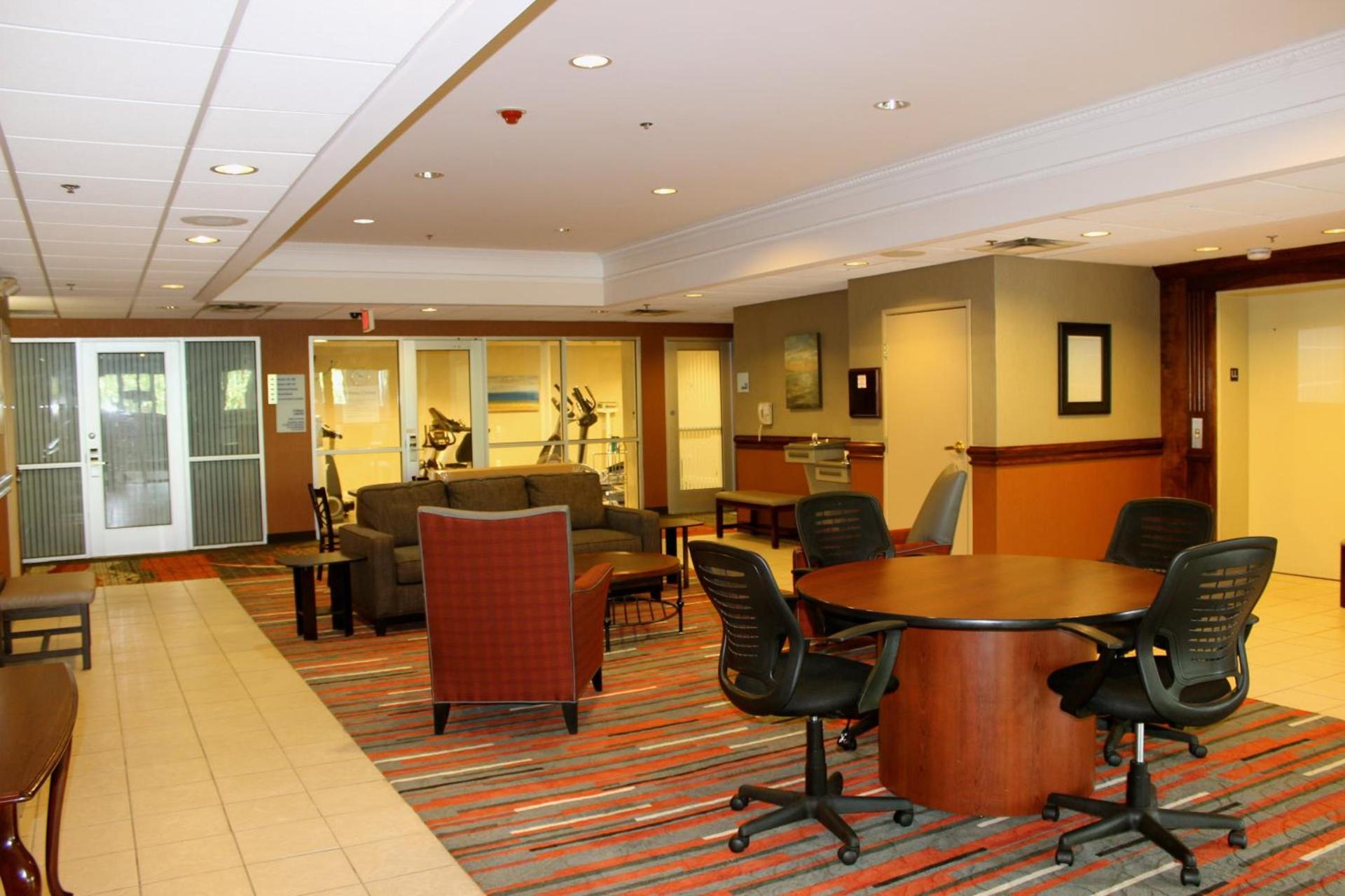 Holiday Inn Express Hotel & Suites Waterford by IHG photo 4