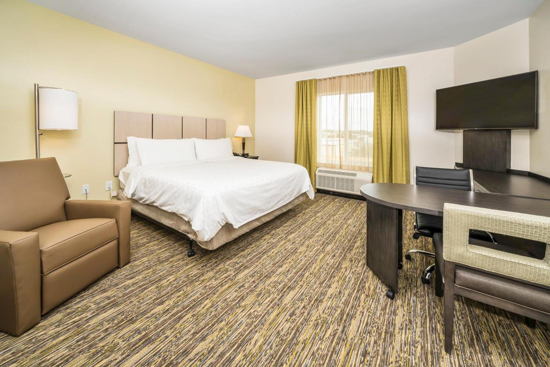 Candlewood Suites - Ft Walton Bch - Hurlburt Area by IHG photo 21
