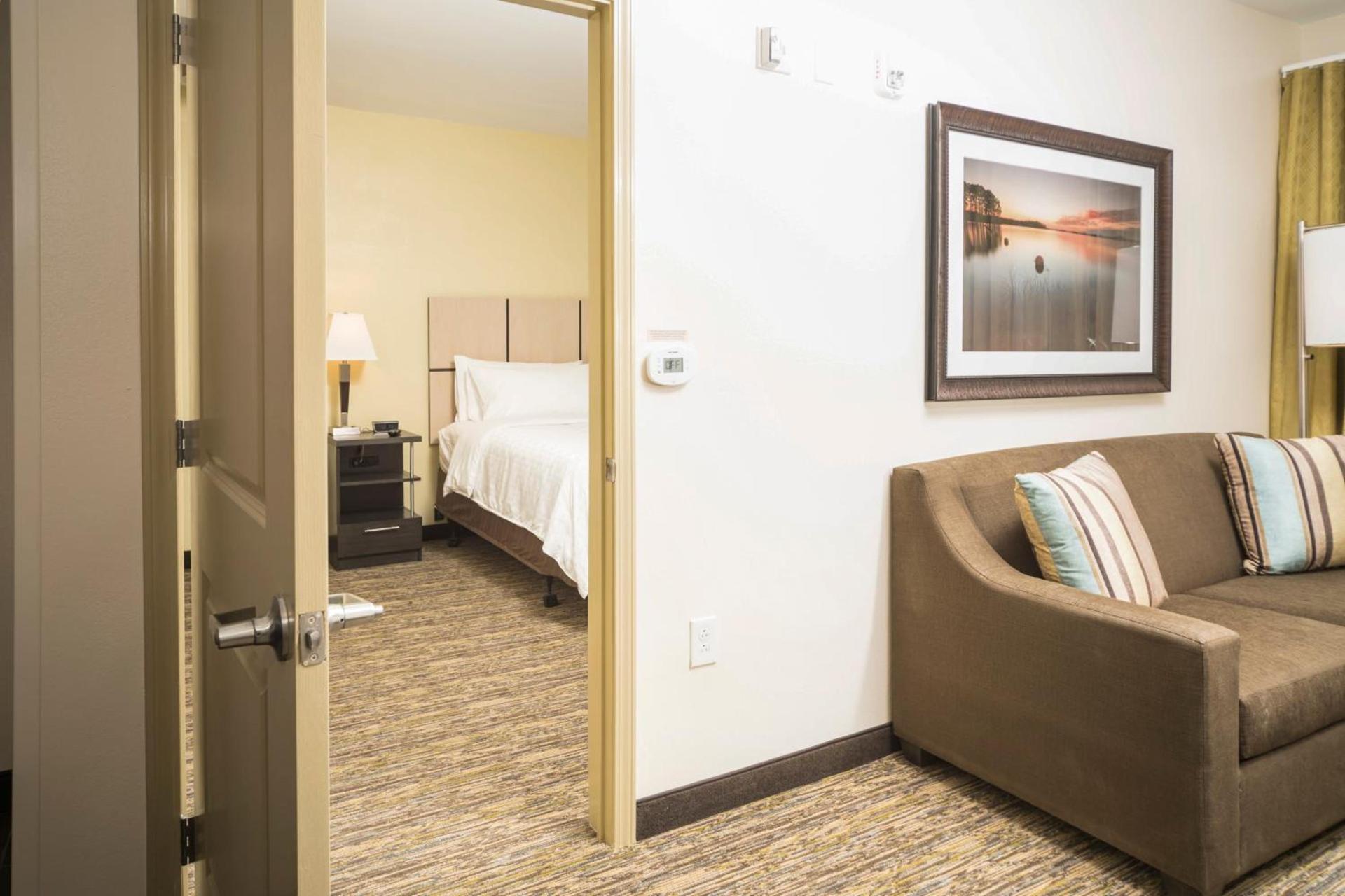 Candlewood Suites - Ft Walton Bch - Hurlburt Area by IHG photo 9