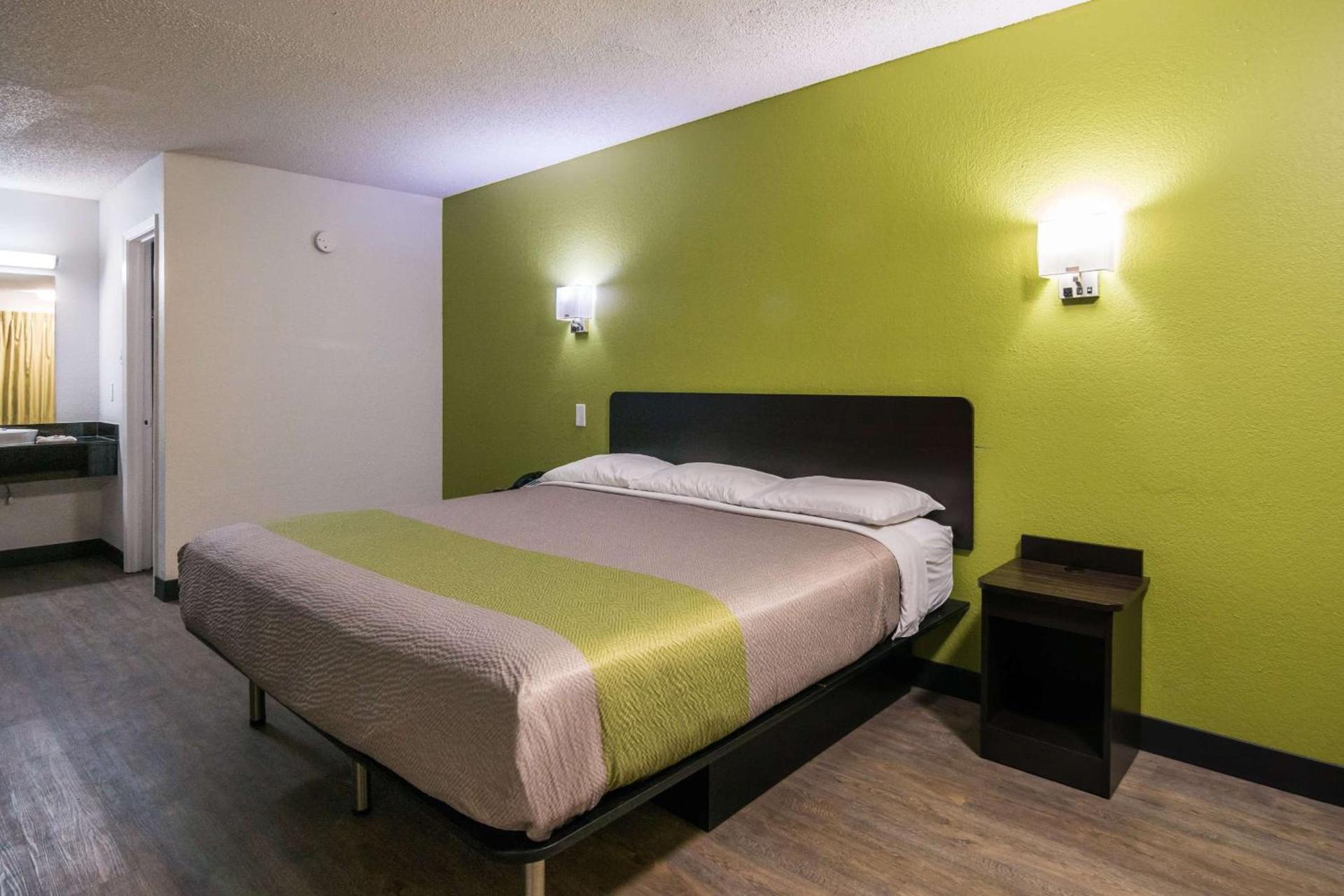 Motel 6 Irving - Loop 12 photo 5