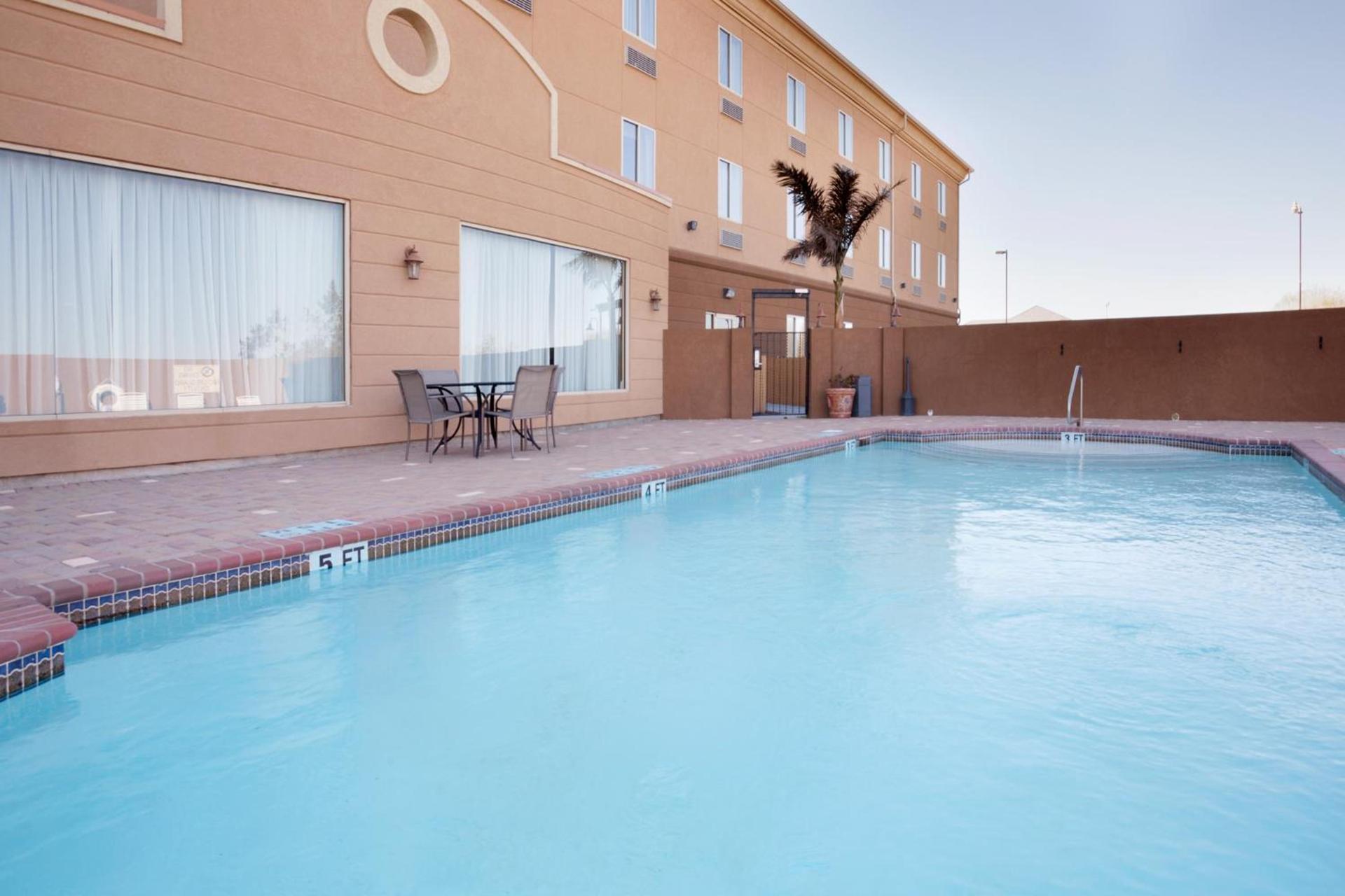 Holiday Inn Express Hotel & Suites Zapata by IHG photo 30