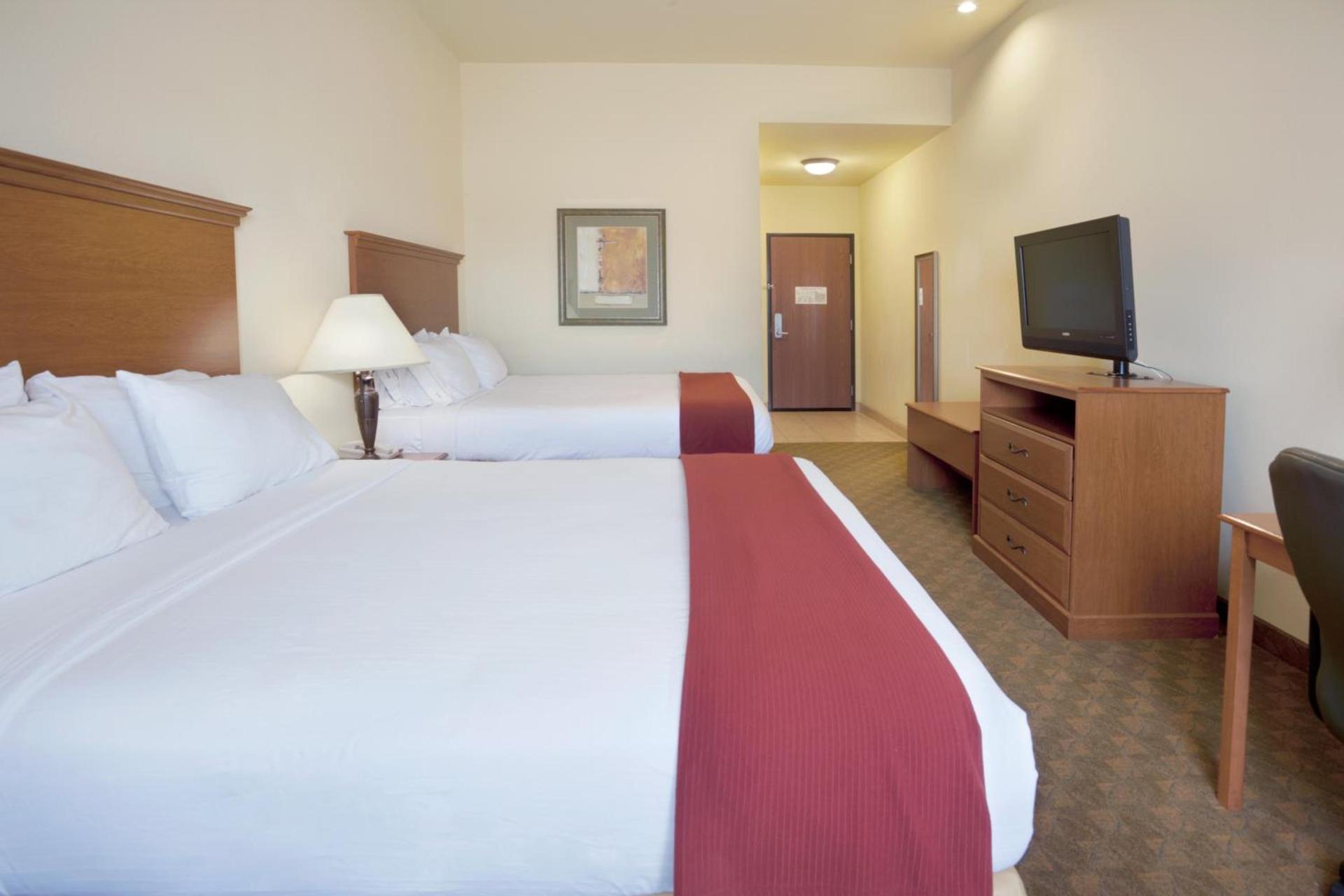 Holiday Inn Express Hotel & Suites Zapata by IHG photo 22