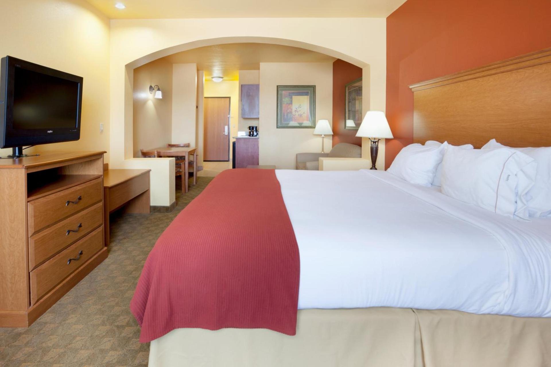 Holiday Inn Express Hotel & Suites Zapata by IHG photo 24