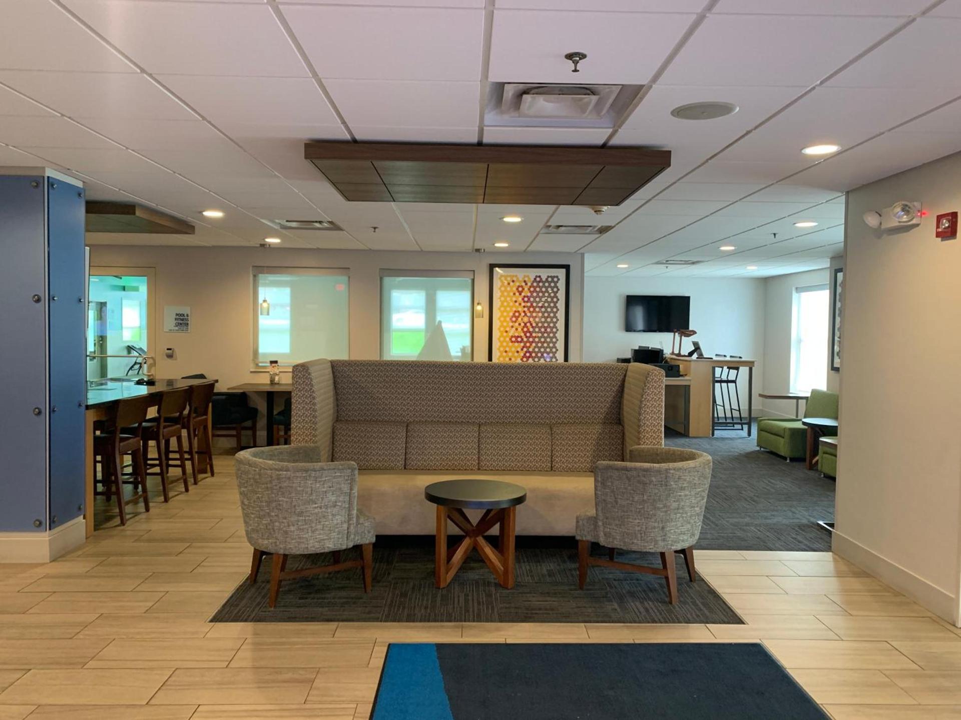 Holiday Inn Express Fairfield by IHG photo 17