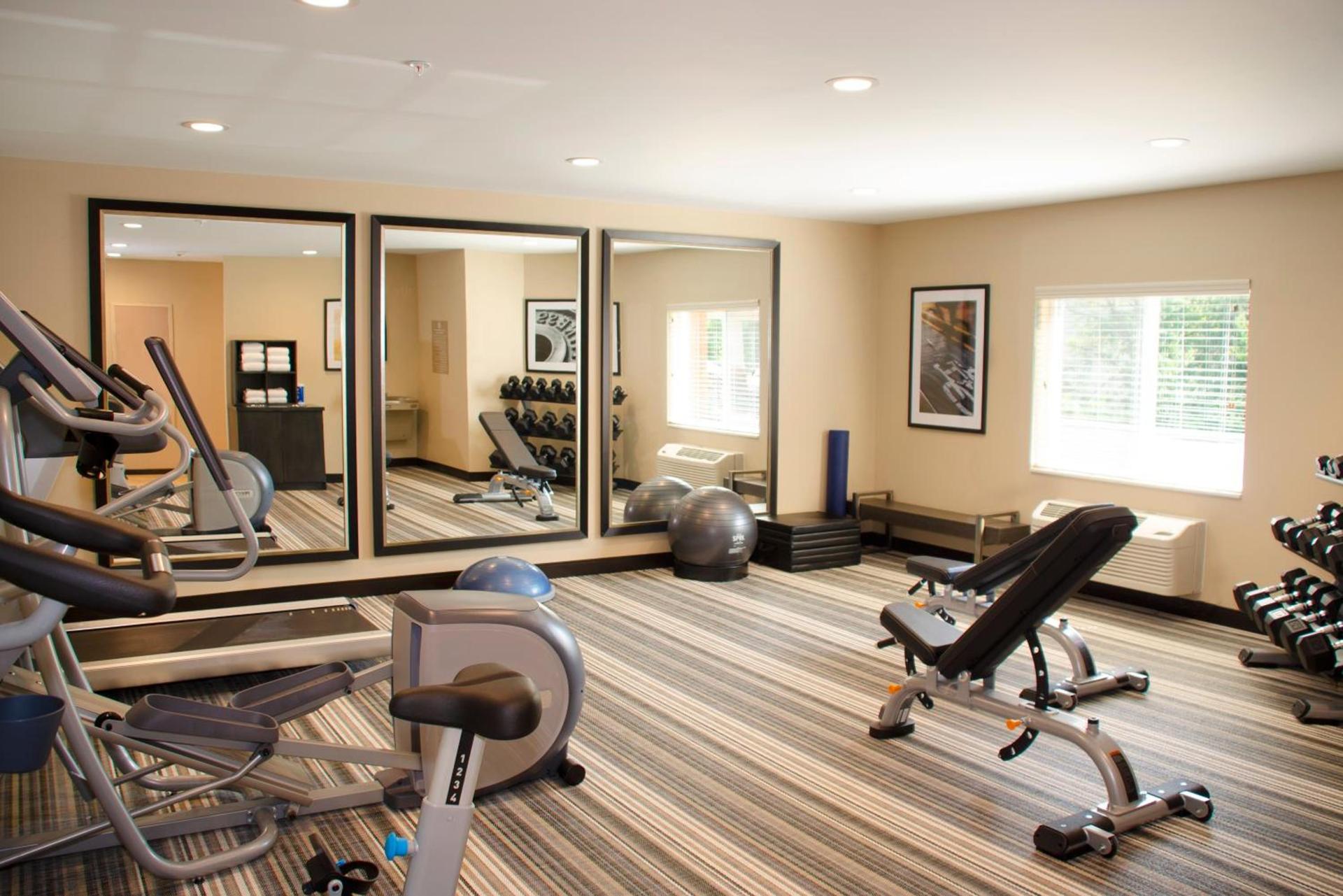 Candlewood Suites - Lancaster West by IHG photo 6