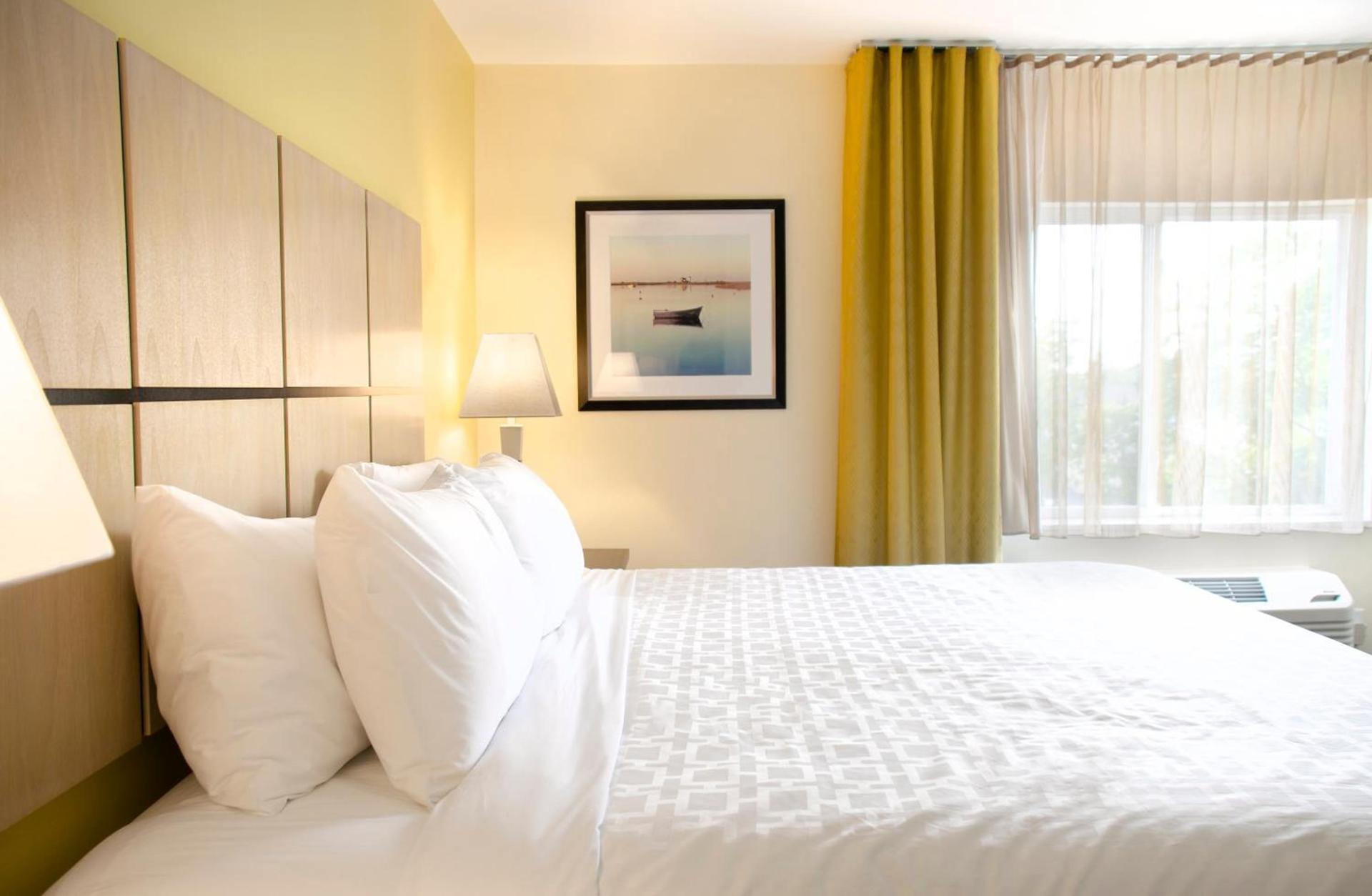 Candlewood Suites - Lancaster West by IHG photo 17