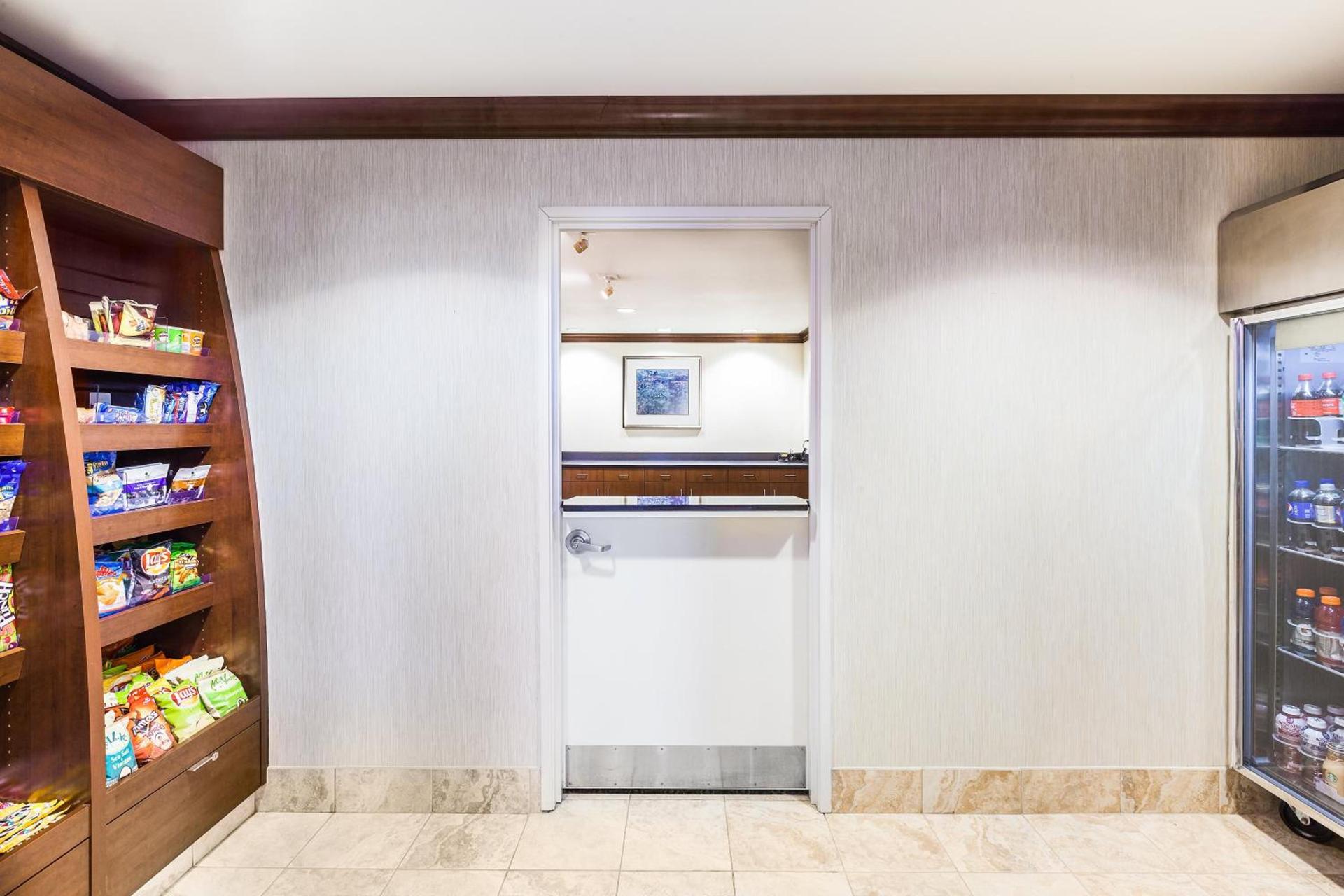 Staybridge Suites El Paso Airport by IHG photo 39