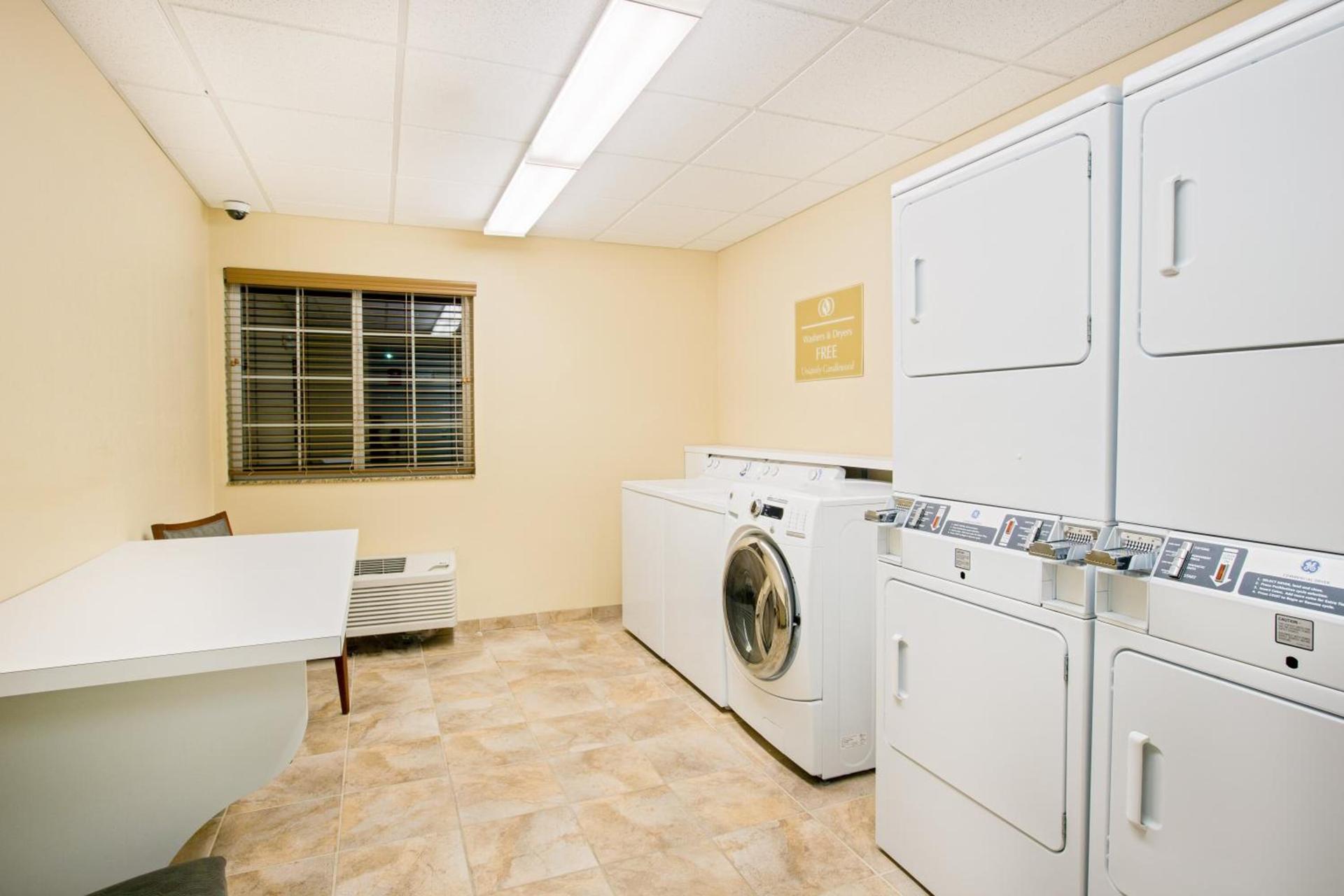 Candlewood Suites Pittsburgh-Cranberry by IHG photo 10