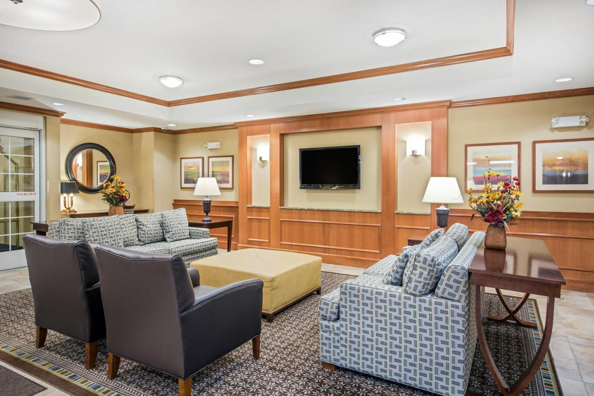 Candlewood Suites Pittsburgh-Cranberry by IHG photo 7