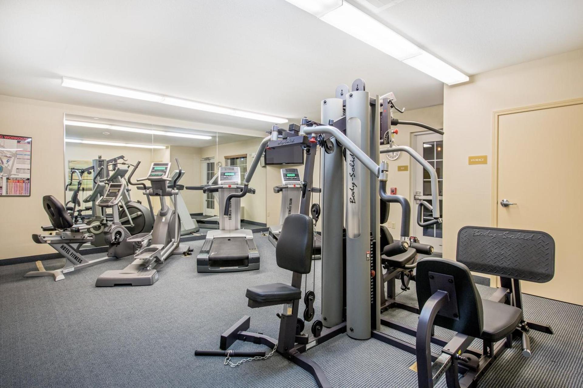 Candlewood Suites Pittsburgh-Cranberry by IHG photo 11