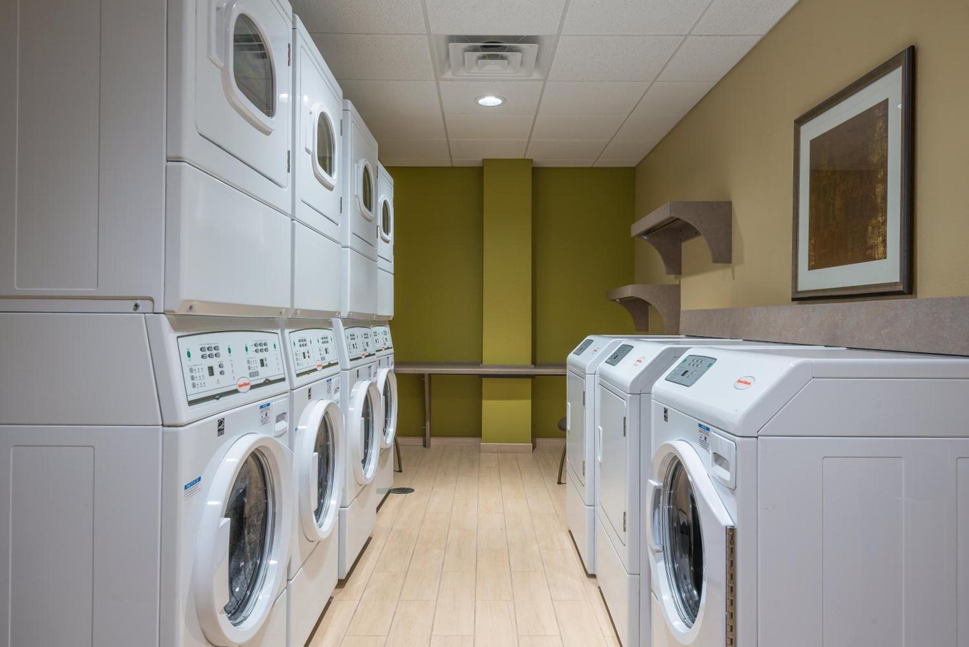 Staybridge Suites Eau Claire - Altoona by IHG photo 4