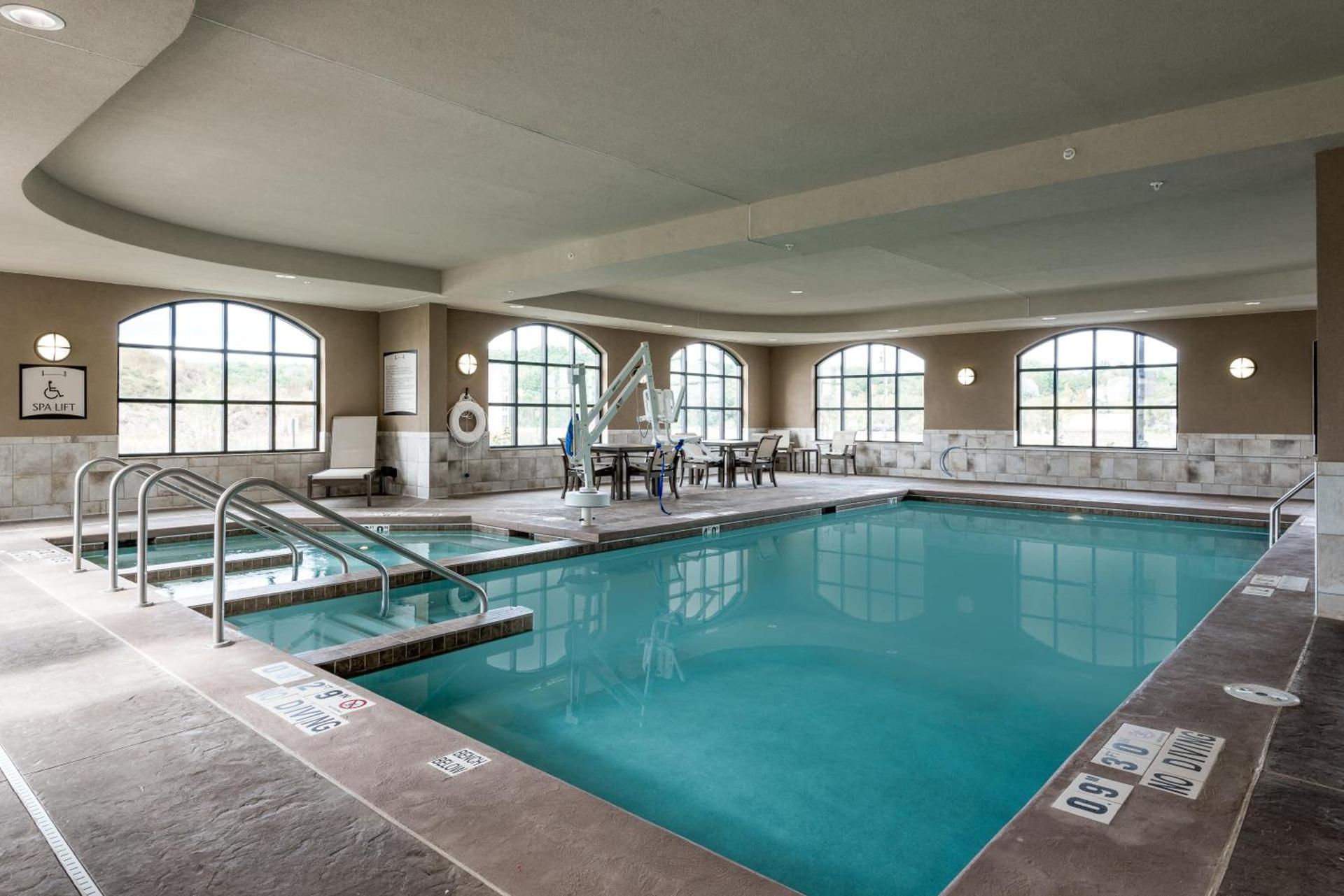 Staybridge Suites Eau Claire - Altoona by IHG photo 6