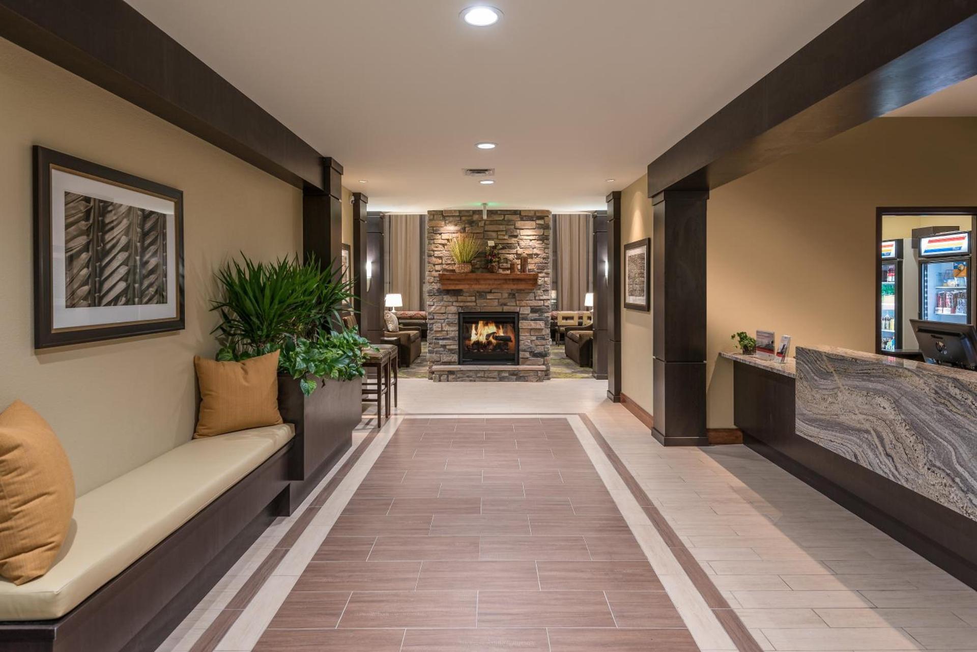 Staybridge Suites Eau Claire - Altoona by IHG photo 9