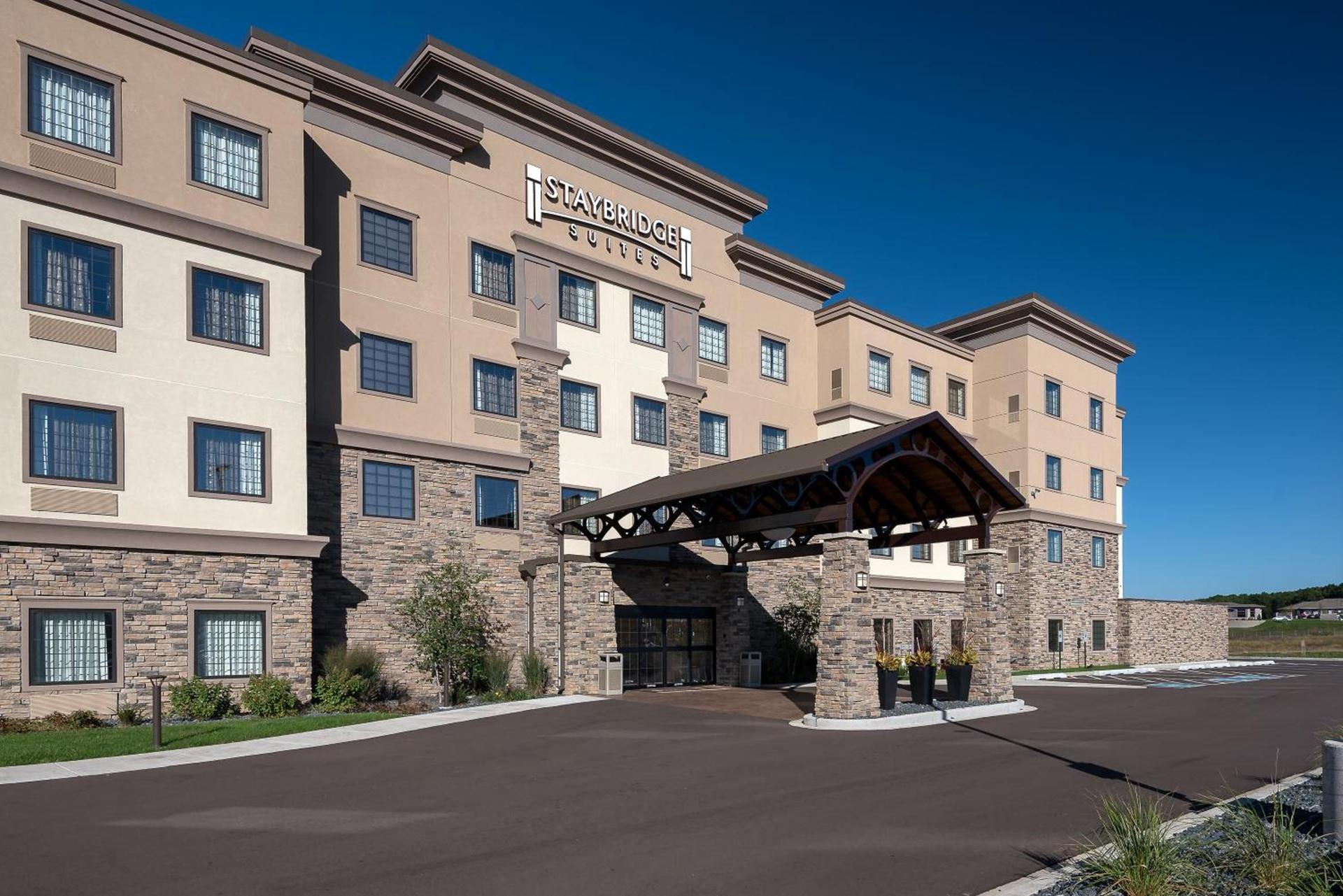 Staybridge Suites Eau Claire - Altoona by IHG photo 1