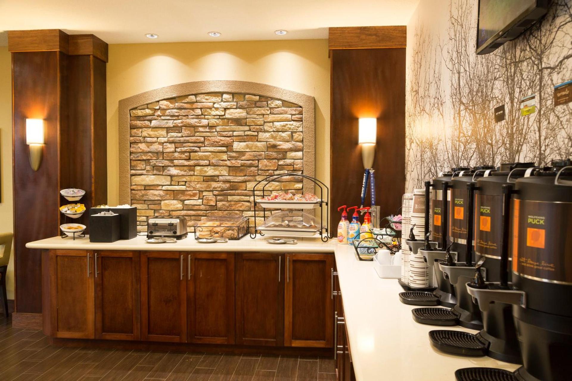 Staybridge Suites Orlando at SeaWorld by IHG - Free Breakfast & Shuttle to SeaWorld Parks photo 22