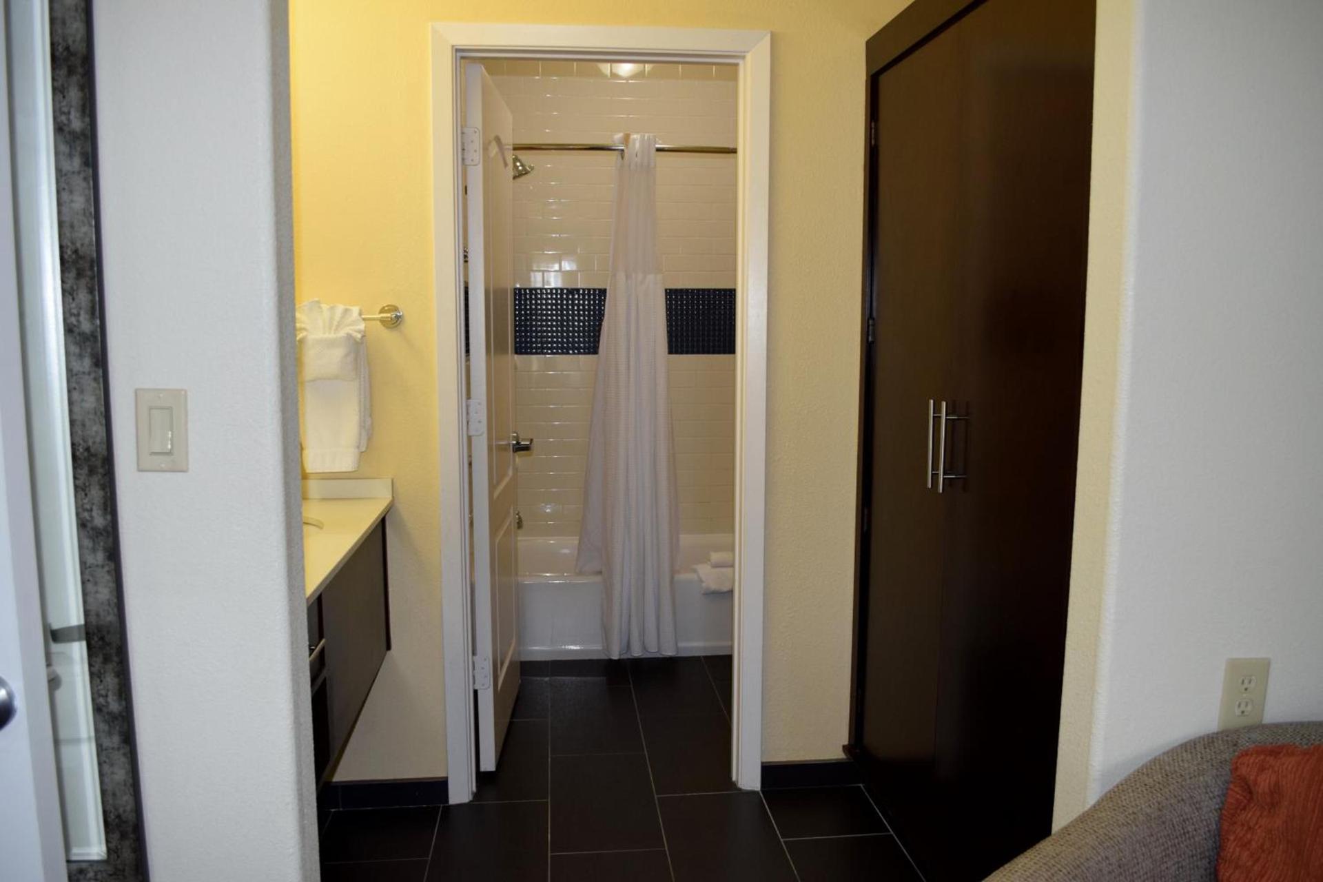 Staybridge Suites Houston Stafford - Sugar Land by IHG photo 69