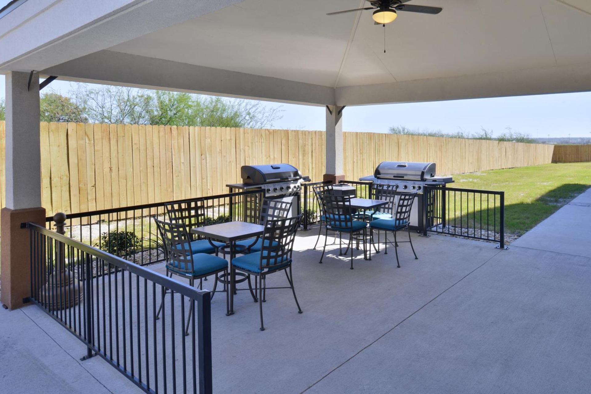 Candlewood Suites Kenedy by IHG photo 8