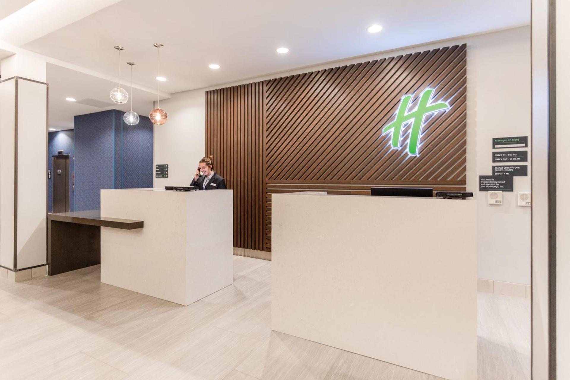Holiday Inn & Suites Cedar Falls-Waterloo Event Ctr by IHG photo 18