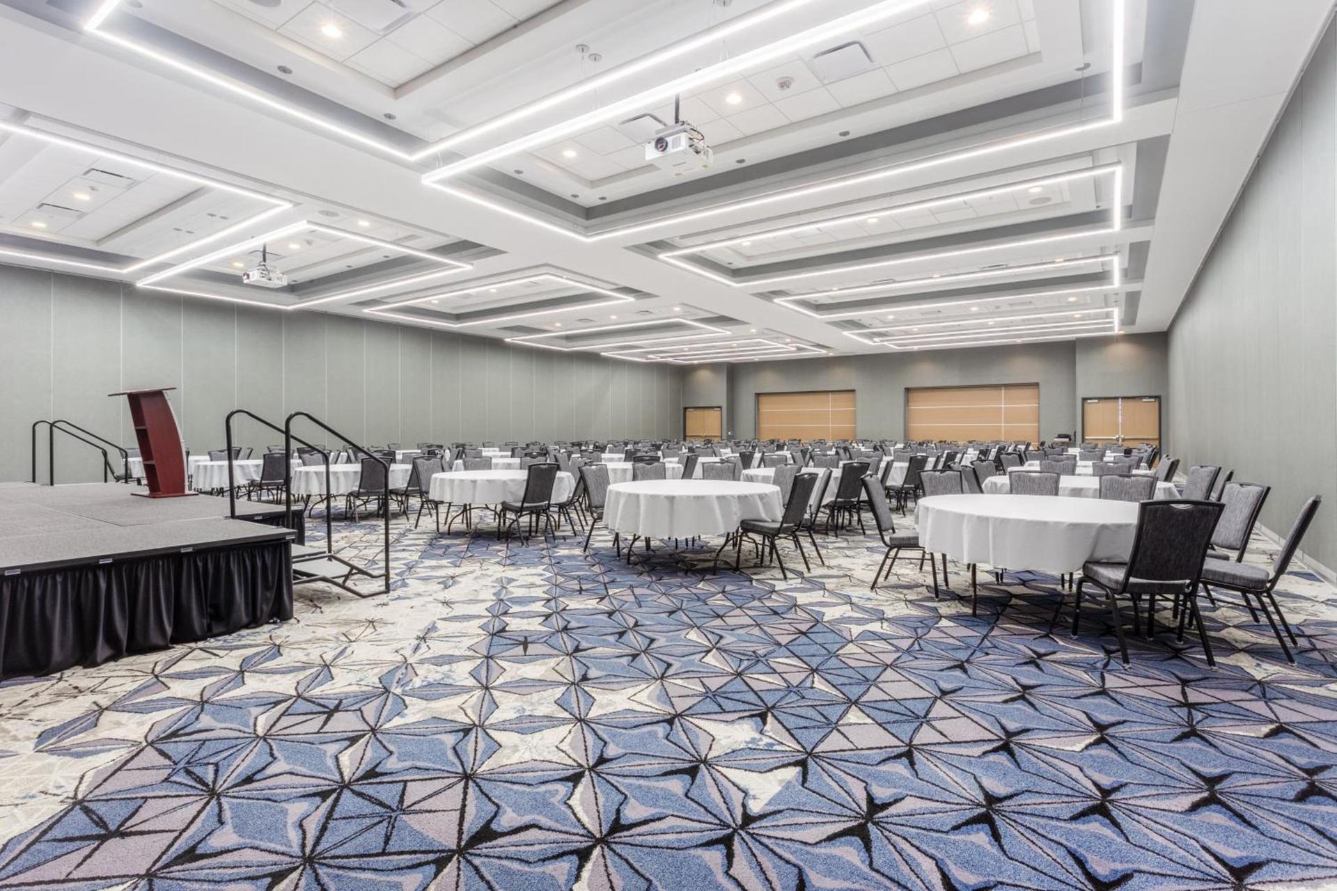 Holiday Inn & Suites Cedar Falls-Waterloo Event Ctr by IHG photo 37