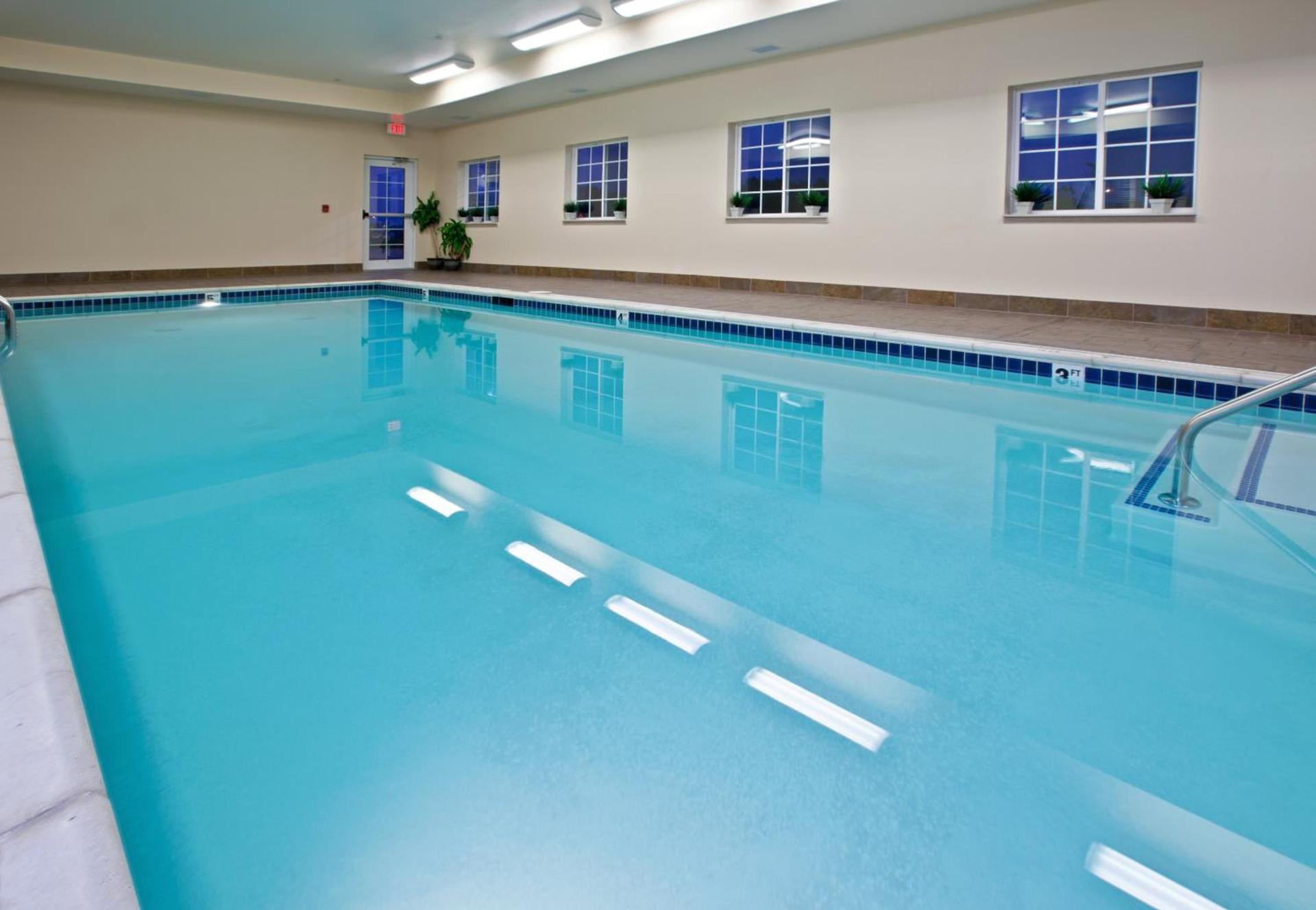 Candlewood Suites Louisville North by IHG photo 2