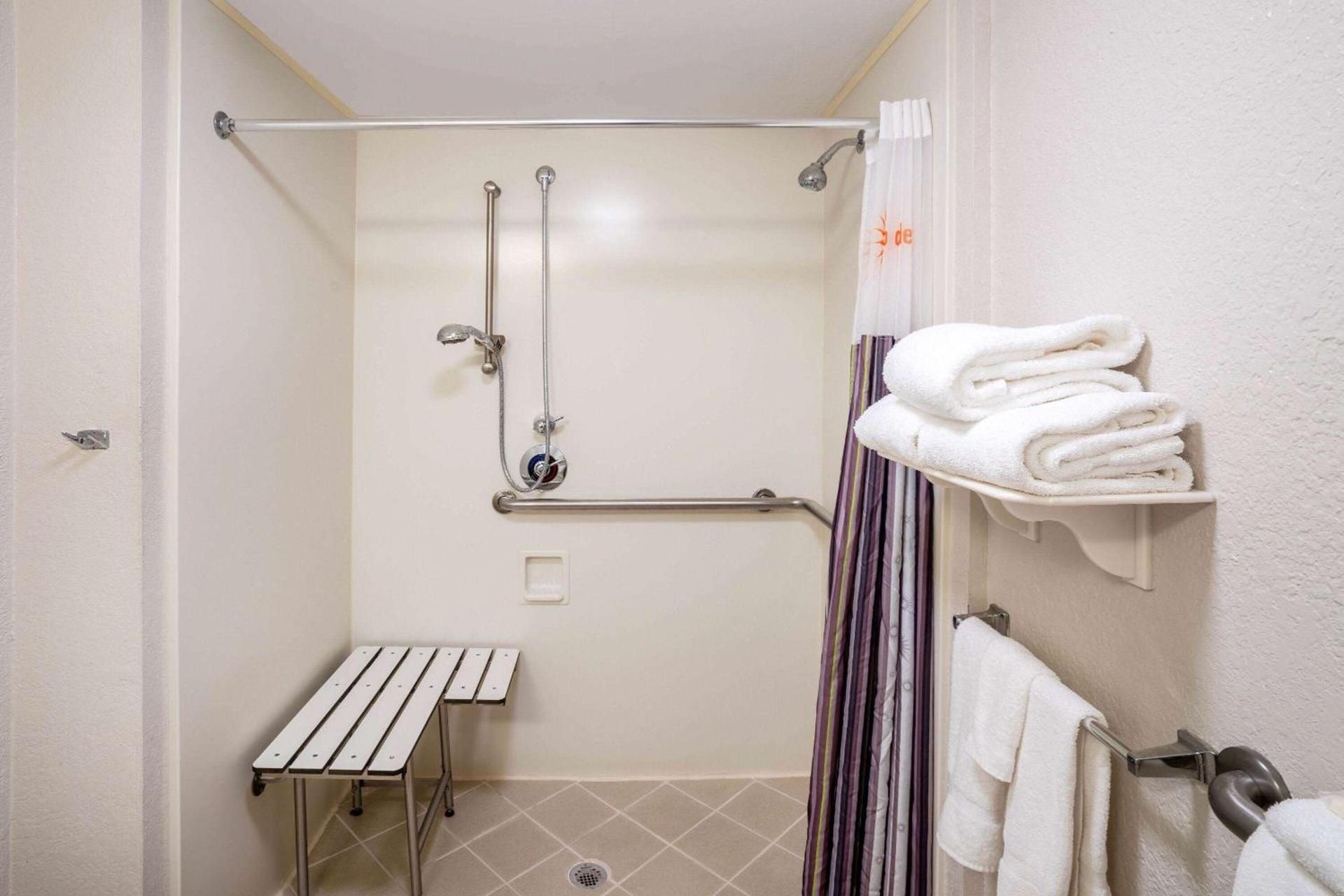 La Quinta by Wyndham Nashville Airport/Opryland photo 16