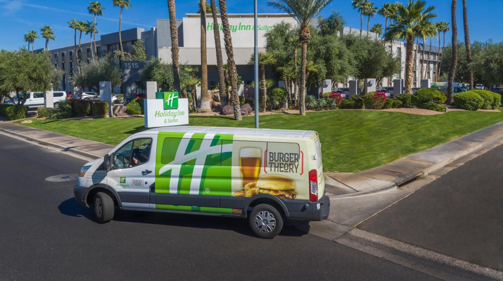 Holiday Inn and Suites Phoenix Airport North by IHG photo 19