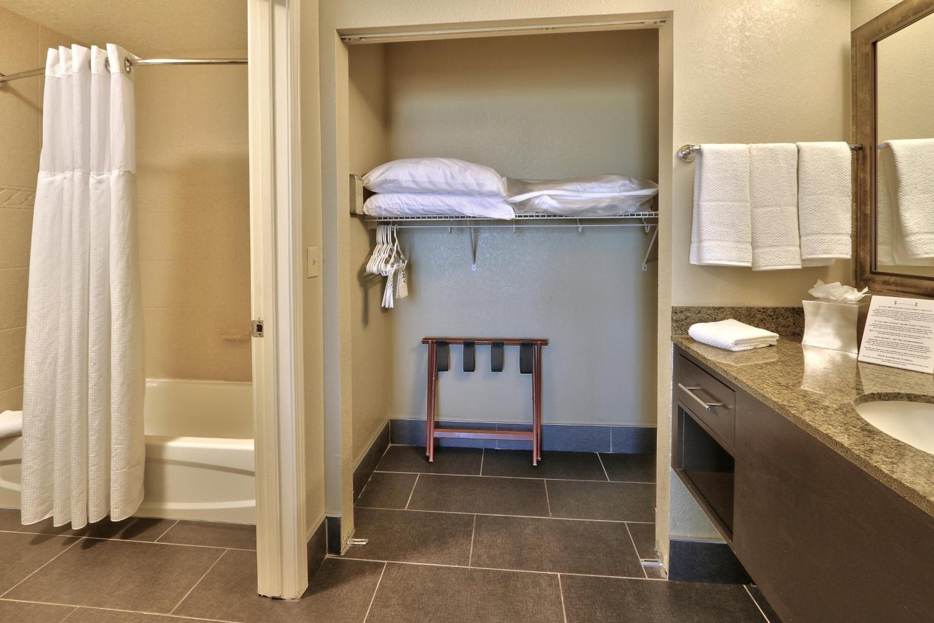 Staybridge Suites Albuquerque North by IHG photo 53