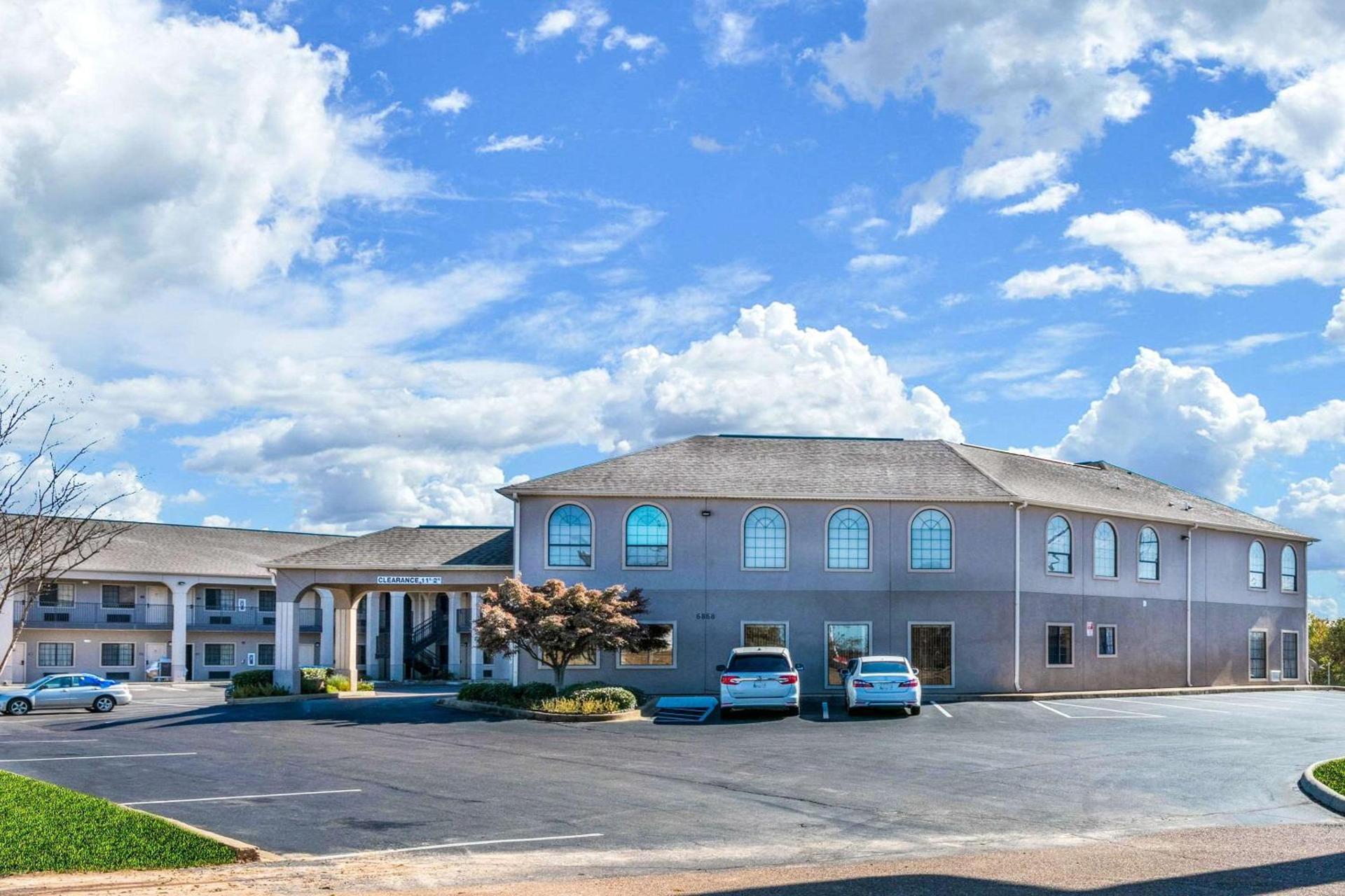 Econo Lodge Inn & Suites Horn Lake - Southhaven photo 2