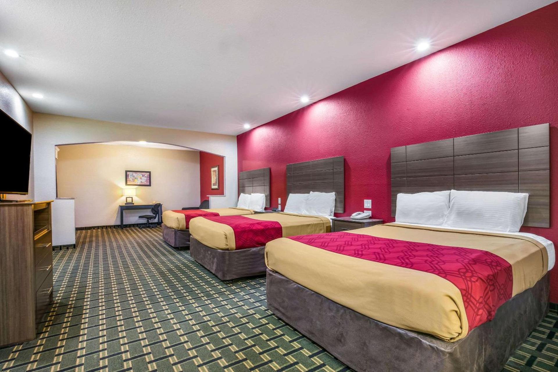 Econo Lodge Inn & Suites Horn Lake - Southhaven photo 22
