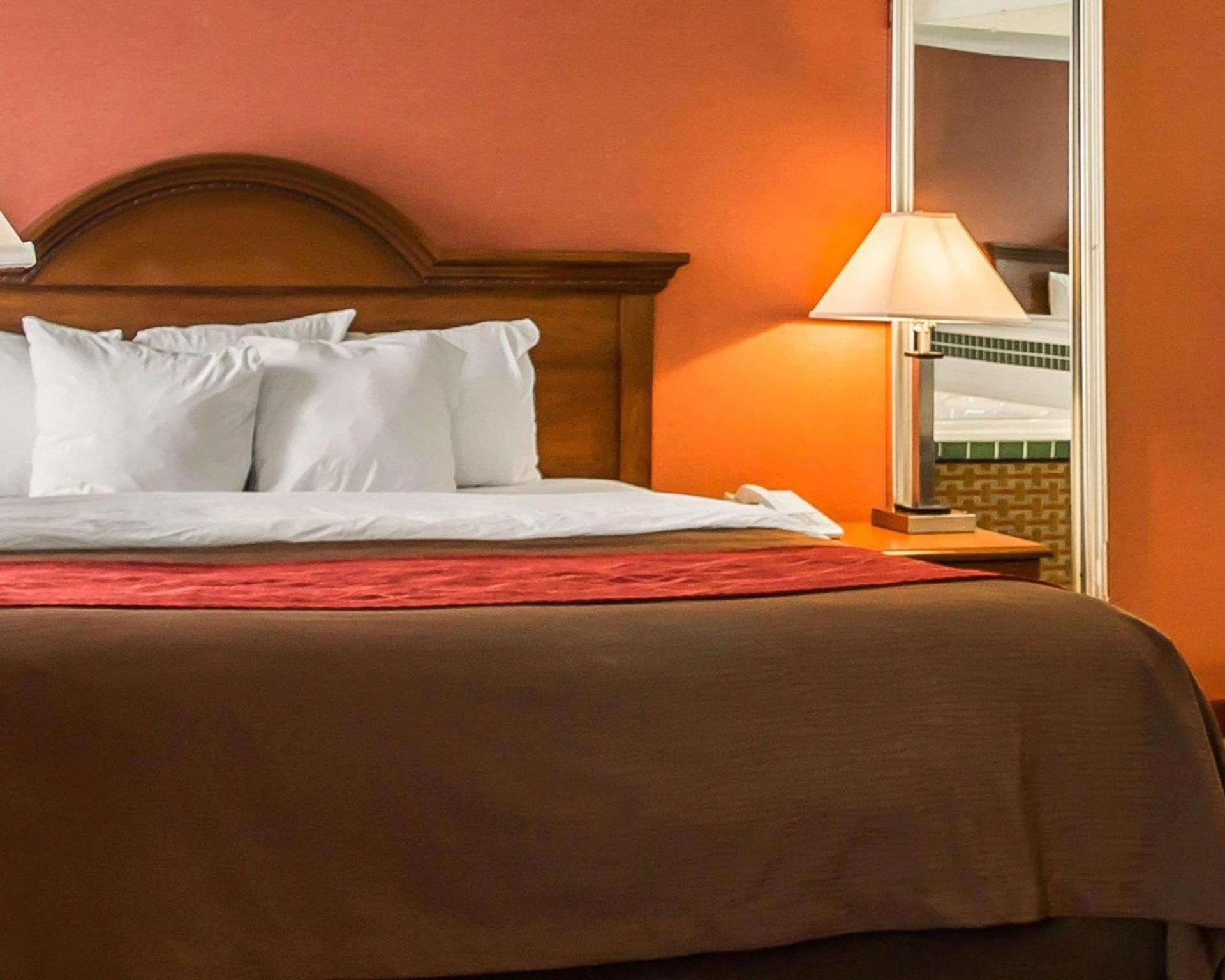 Quality Inn East Liverpool - Calcutta photo 15