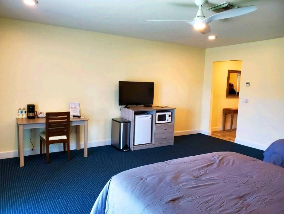 The Inn At LaBelle Yacht Club photo 22