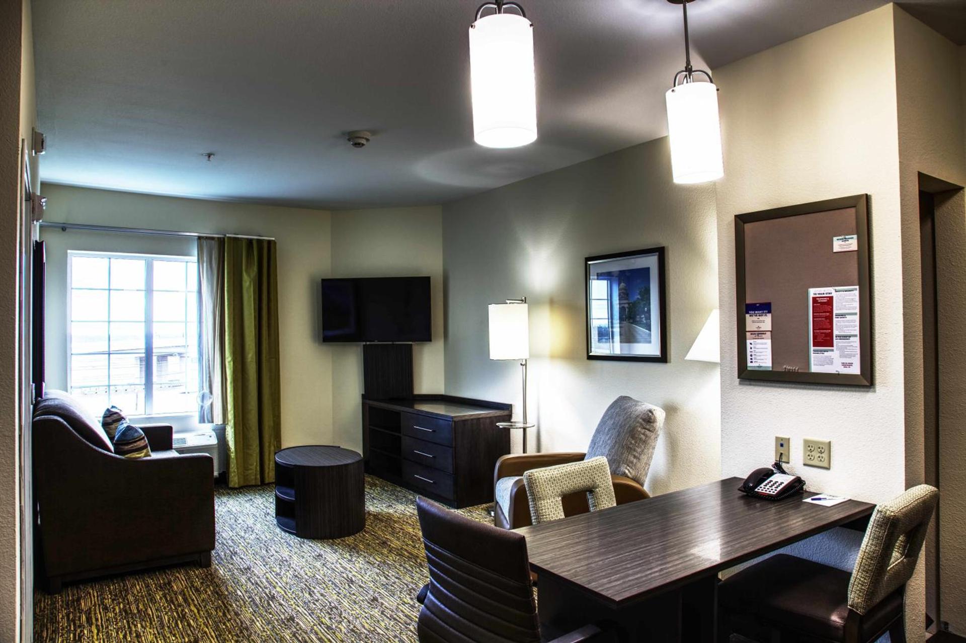 Candlewood Suites - Austin North by IHG photo 9