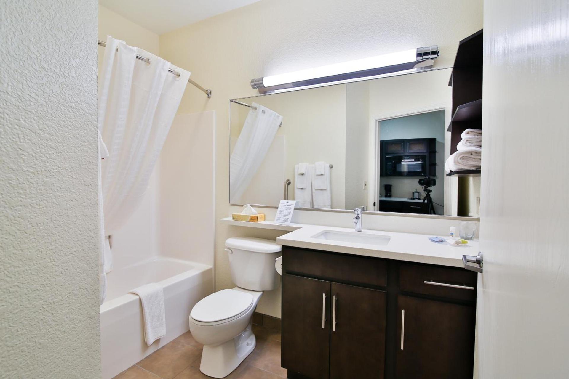 Candlewood Suites Bismarck photo 58
