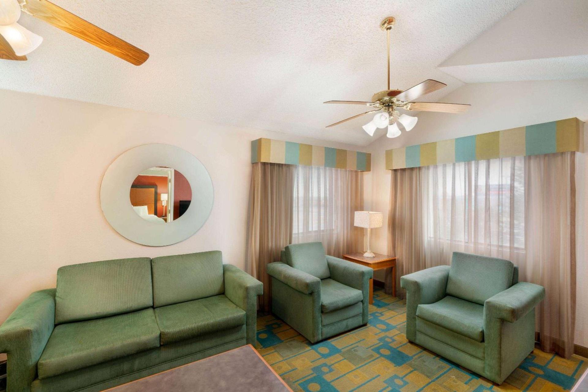 La Quinta Inn by Wyndham Cheyenne photo 41